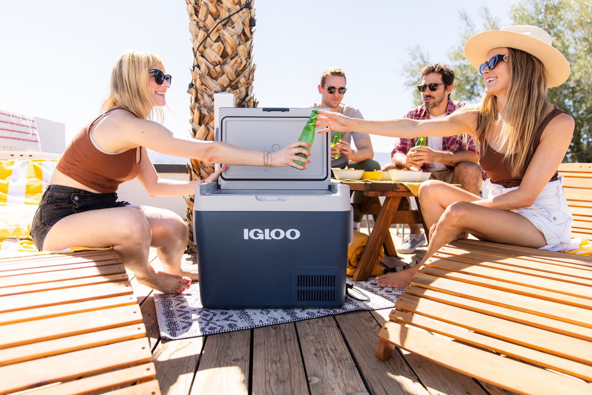 Igloo ICF 60 Active Cooling Hard Cooler product image