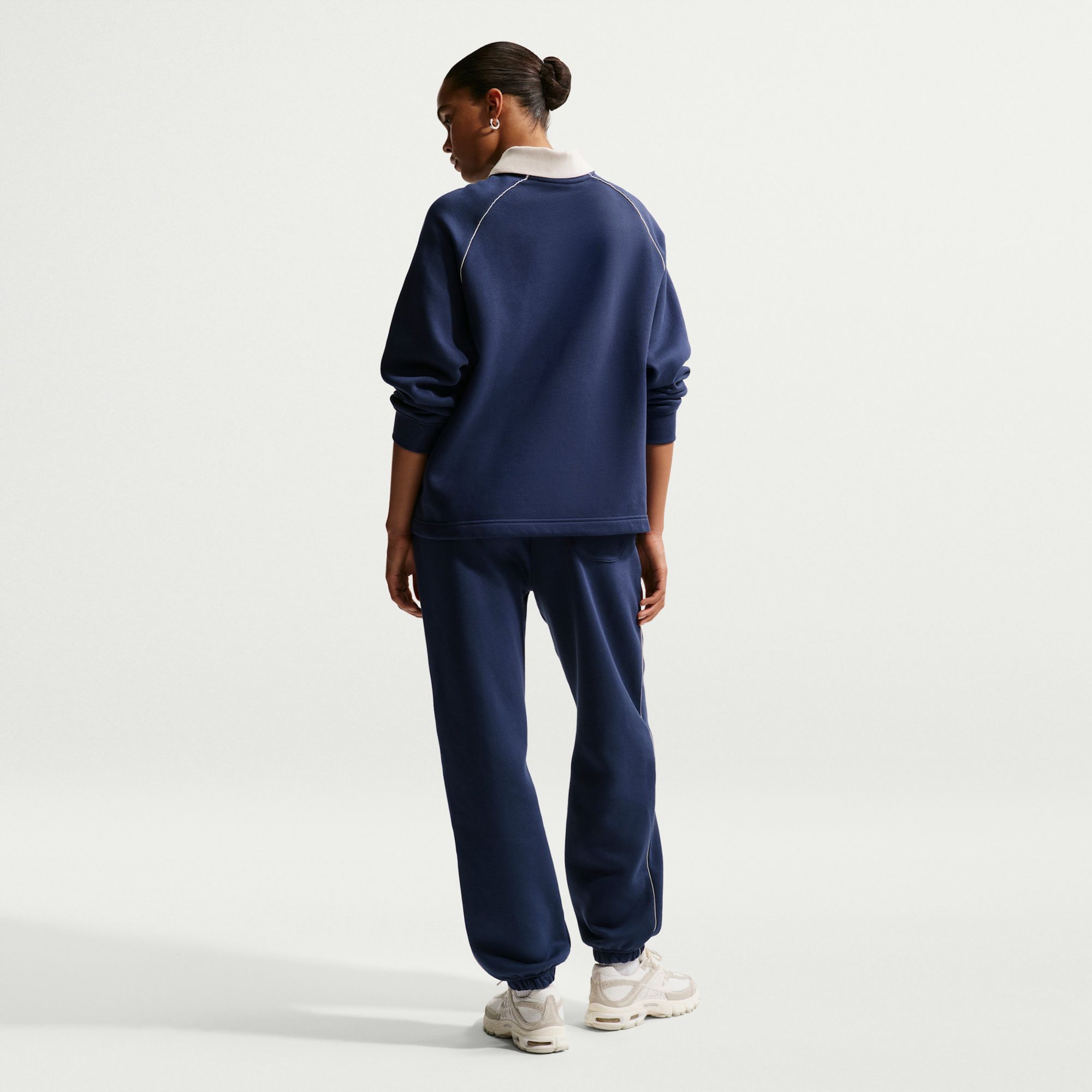 Nike Women's Sportswear Phoenix Fleece Oversized High-Waisted Graphic Pants product image