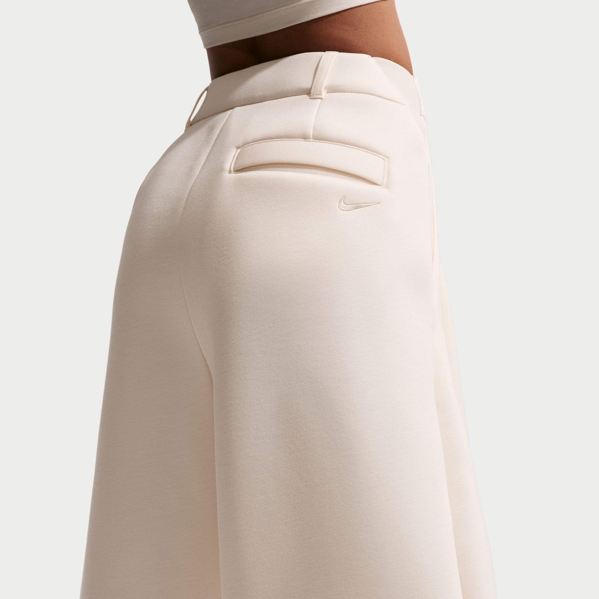 Nike Women's Sportswear Loose Mid-Rise Fleece Trousers product image