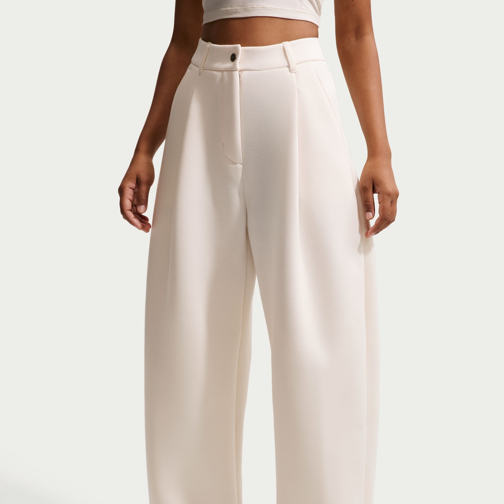 Nike Women's Sportswear Loose Mid-Rise Fleece Trousers product image