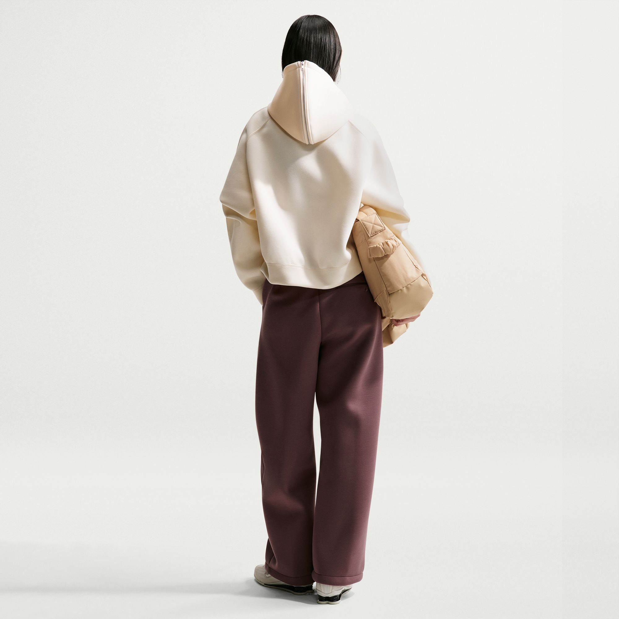 Nike Women's Sportswear Loose Mid-Rise Fleece Trousers product image