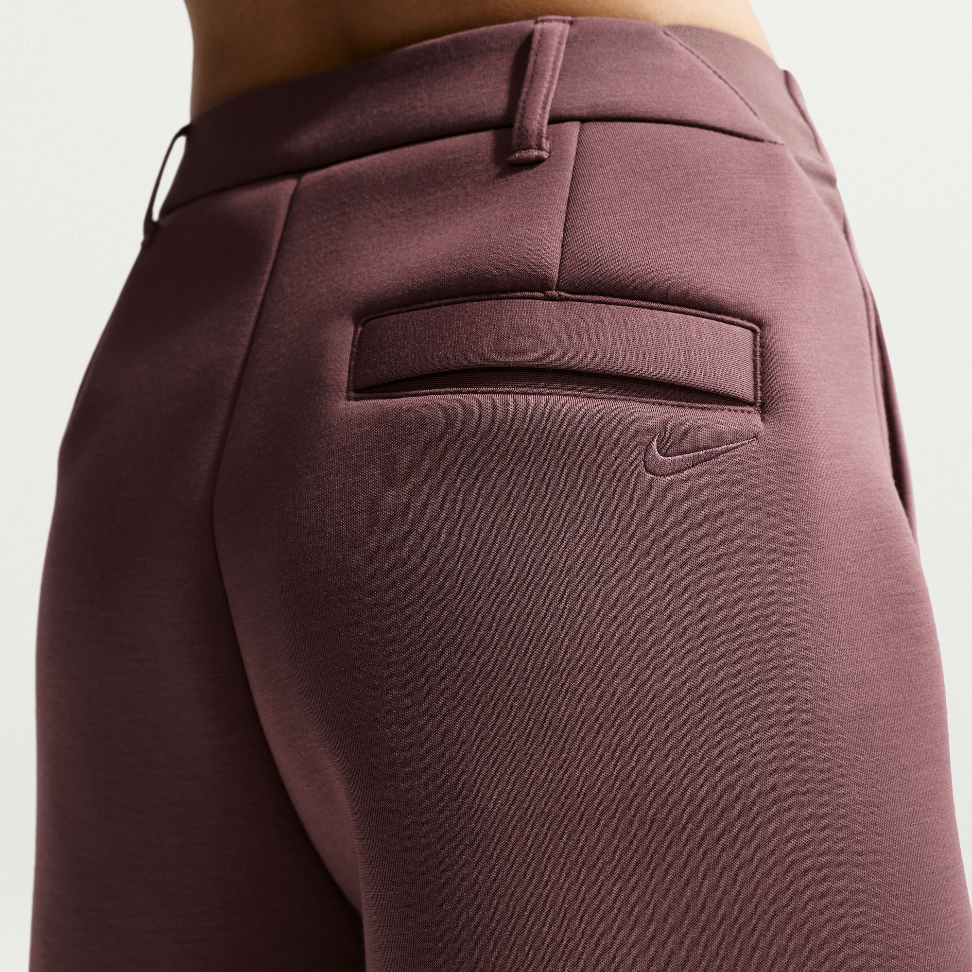 Nike Women's Sportswear Loose Mid-Rise Fleece Trousers product image