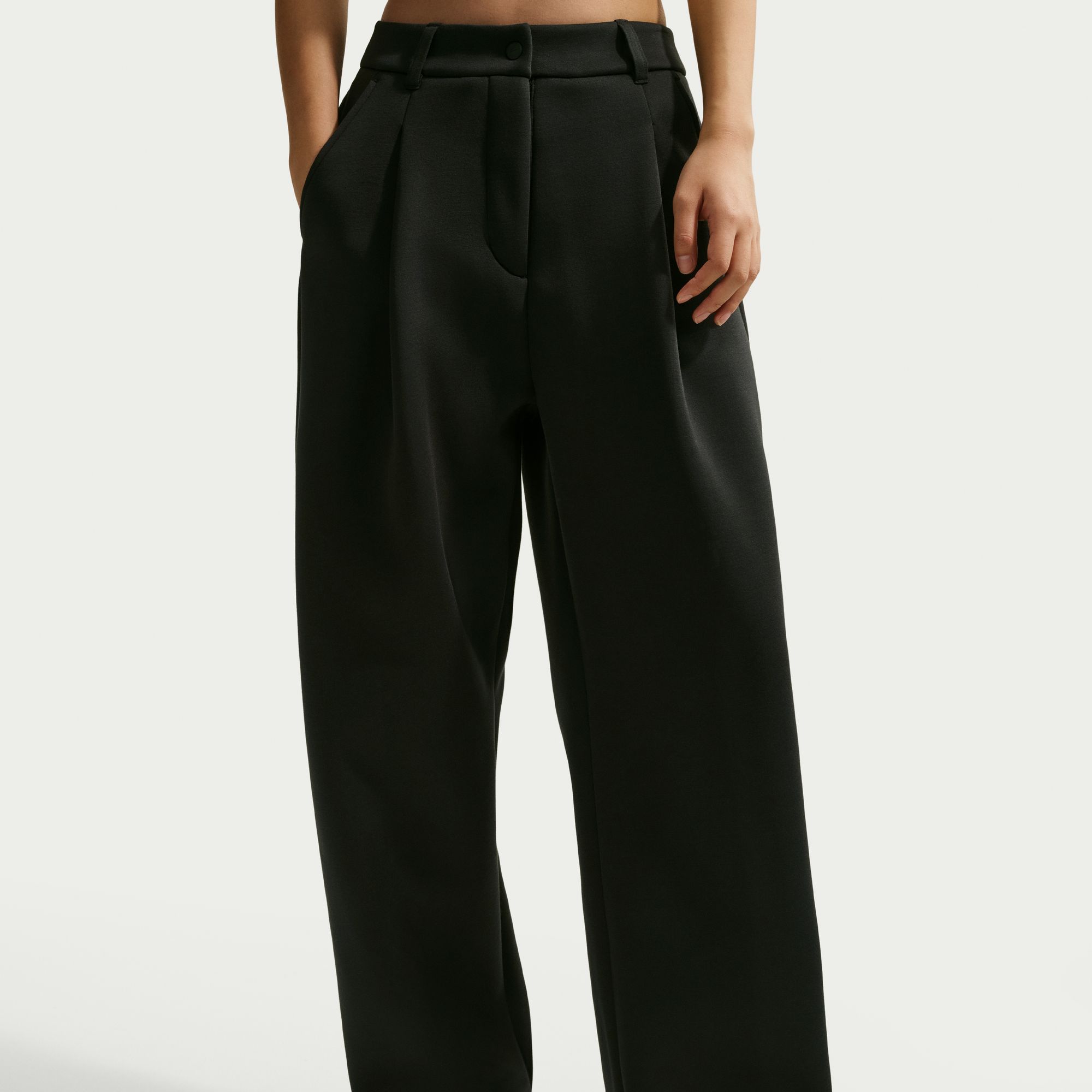 Nike Women's Sportswear Loose Mid-Rise Fleece Trousers product image