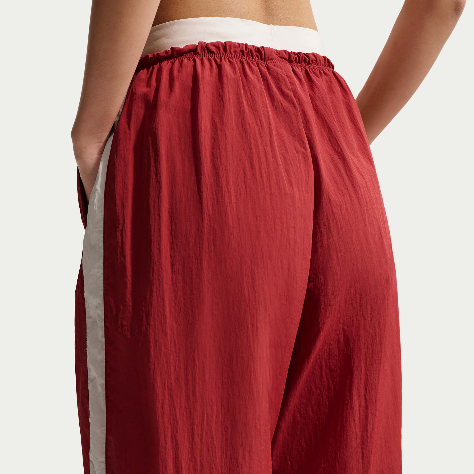 Nike Women's Sportswear Loose High-Waisted Parachute Pants product image