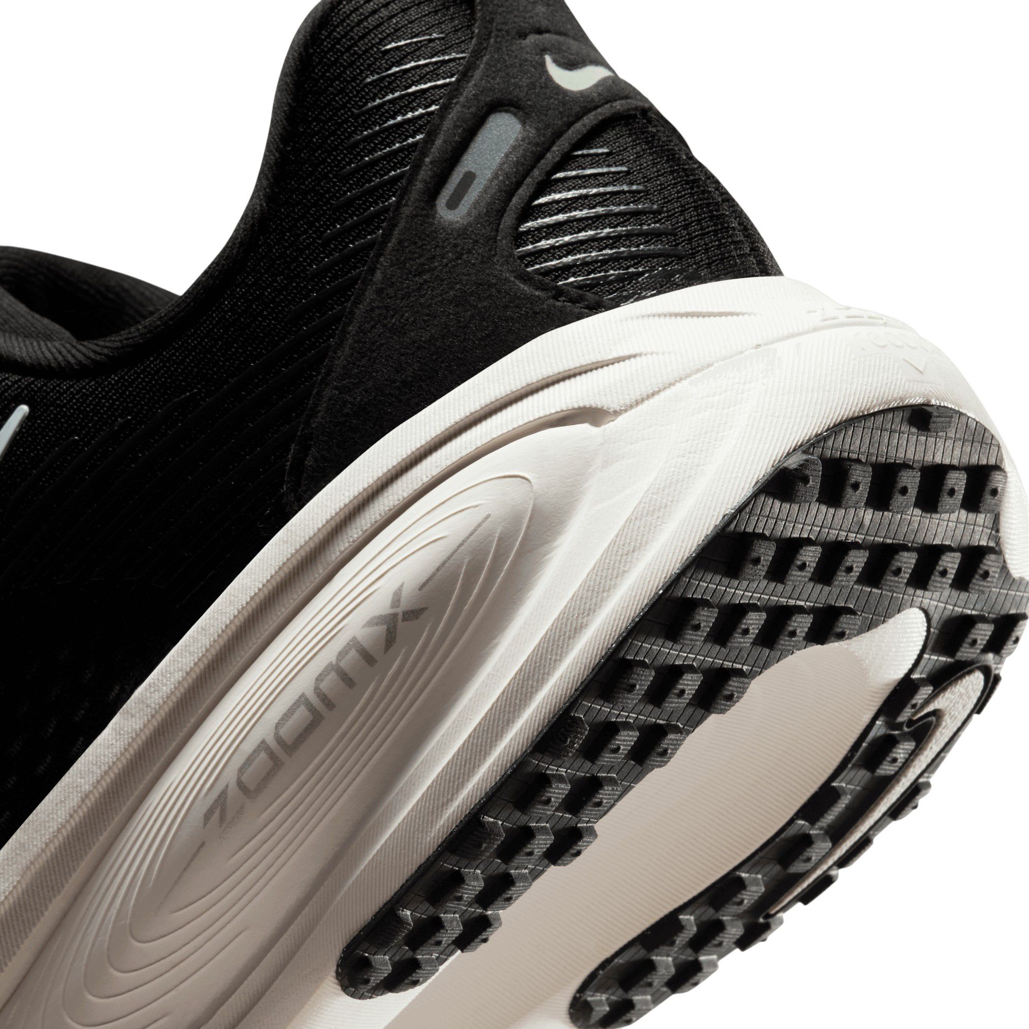 Nike Women's Vomero 18 Running Shoes product image