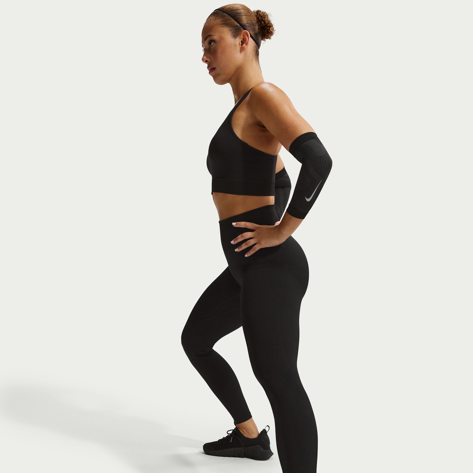 Nike Women's Pro Seamless High-Waisted 7/8 Leggings product image