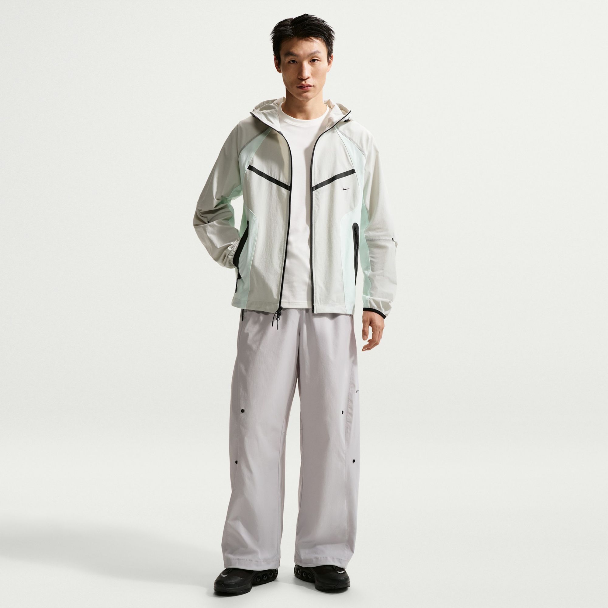 Nike Men's Tech Helios Sun Pants product image