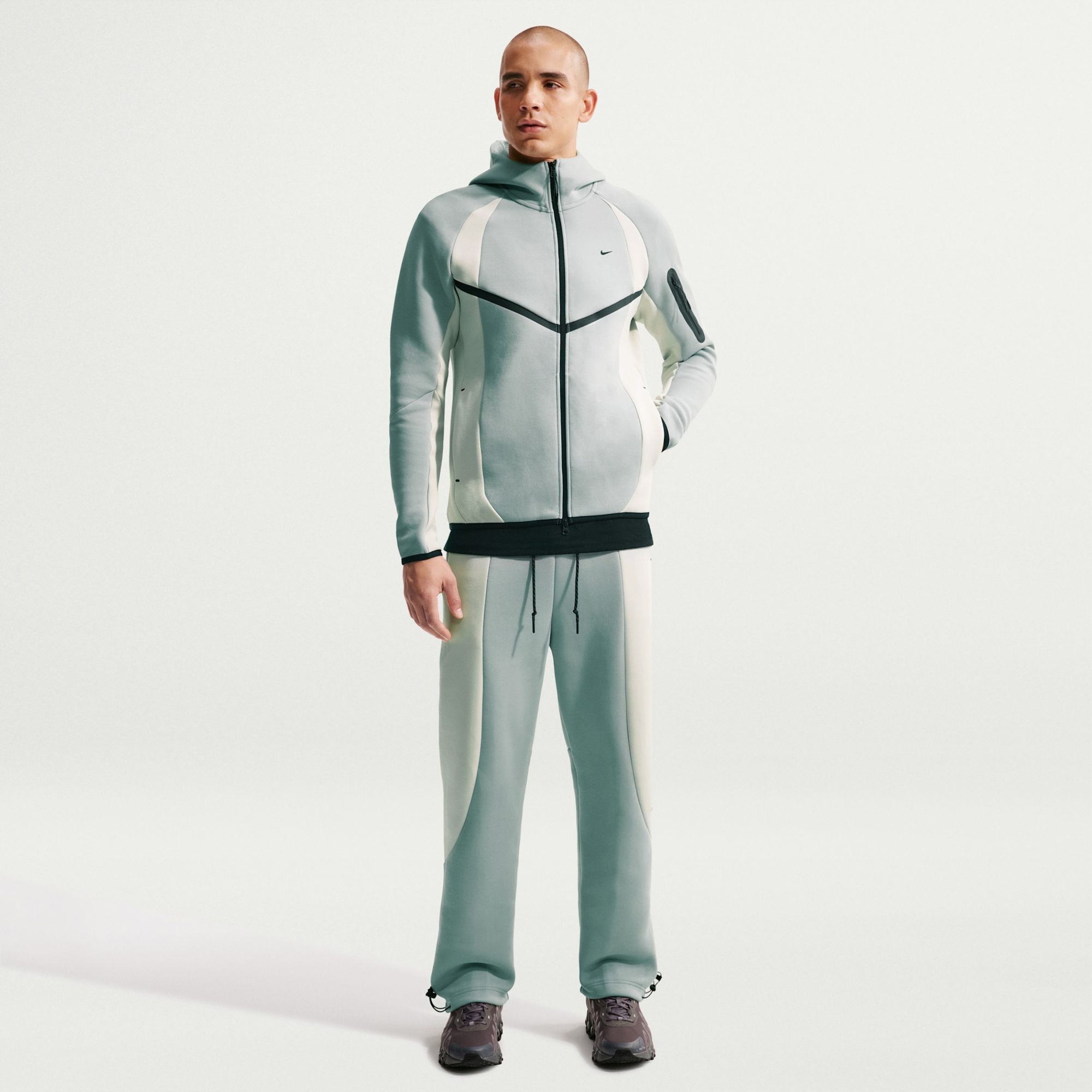 Nike Men's Tech Fleece Color Block Full-Zip Windrunner Jacket product image