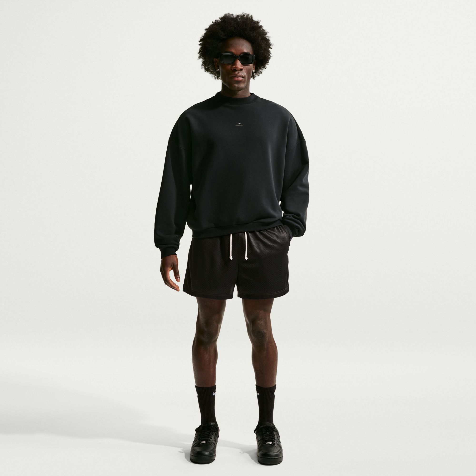 Nike Men's Dri-FIT Standard Issue 5" Mesh Basketball Practice Shorts product image