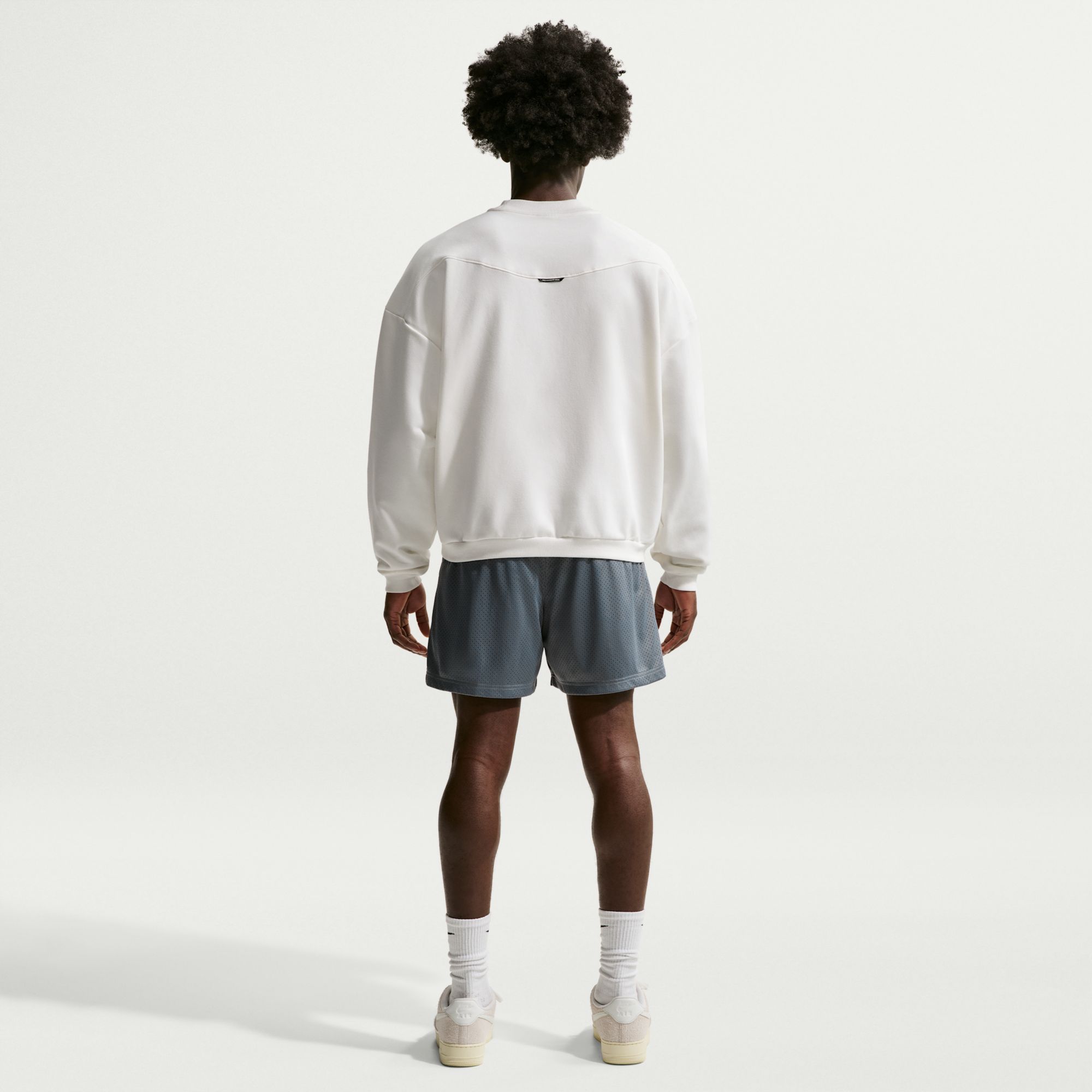 Nike Men's Dri-FIT Standard Issue 5" Mesh Basketball Practice Shorts product image