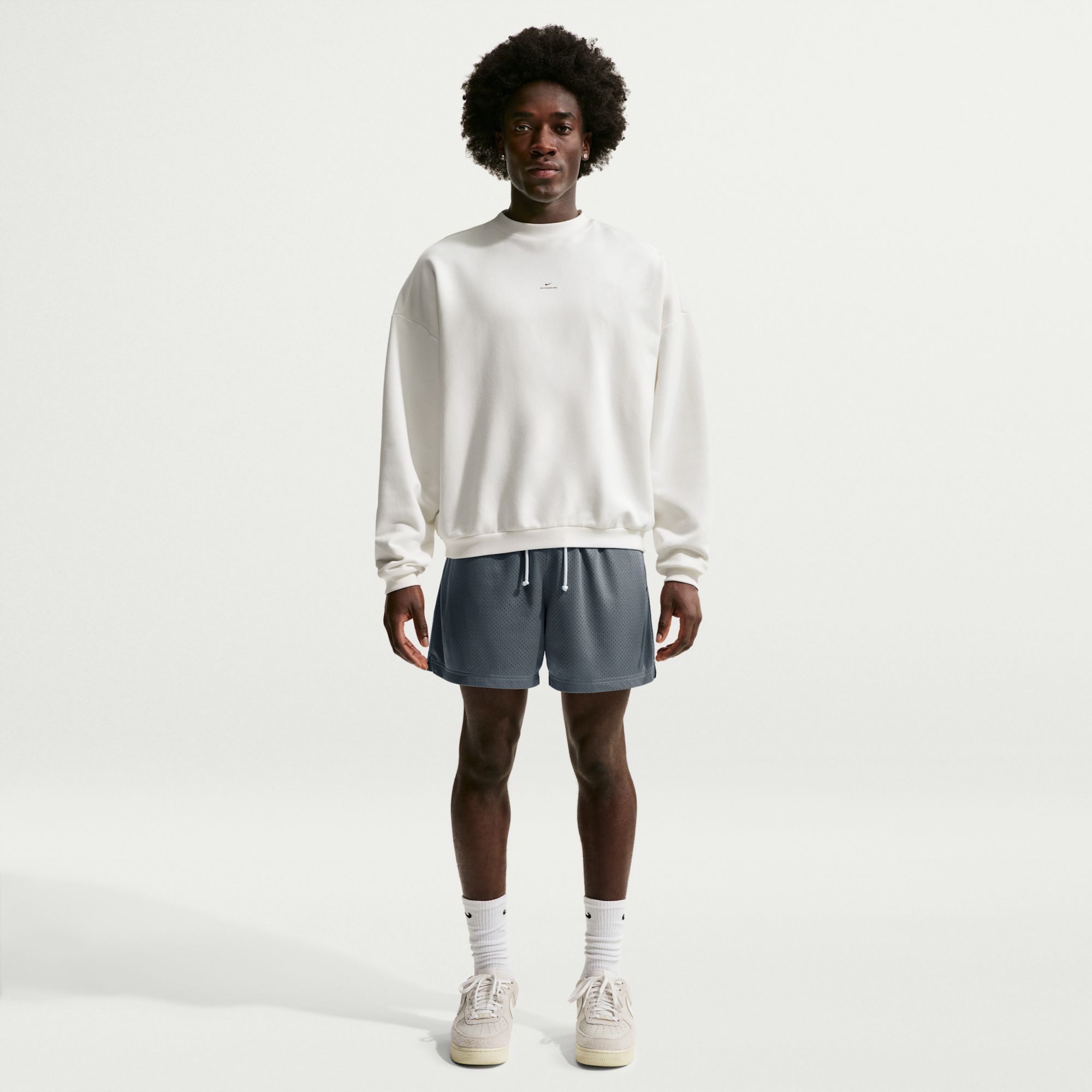 Nike Men's Dri-FIT Standard Issue 5" Mesh Basketball Practice Shorts product image