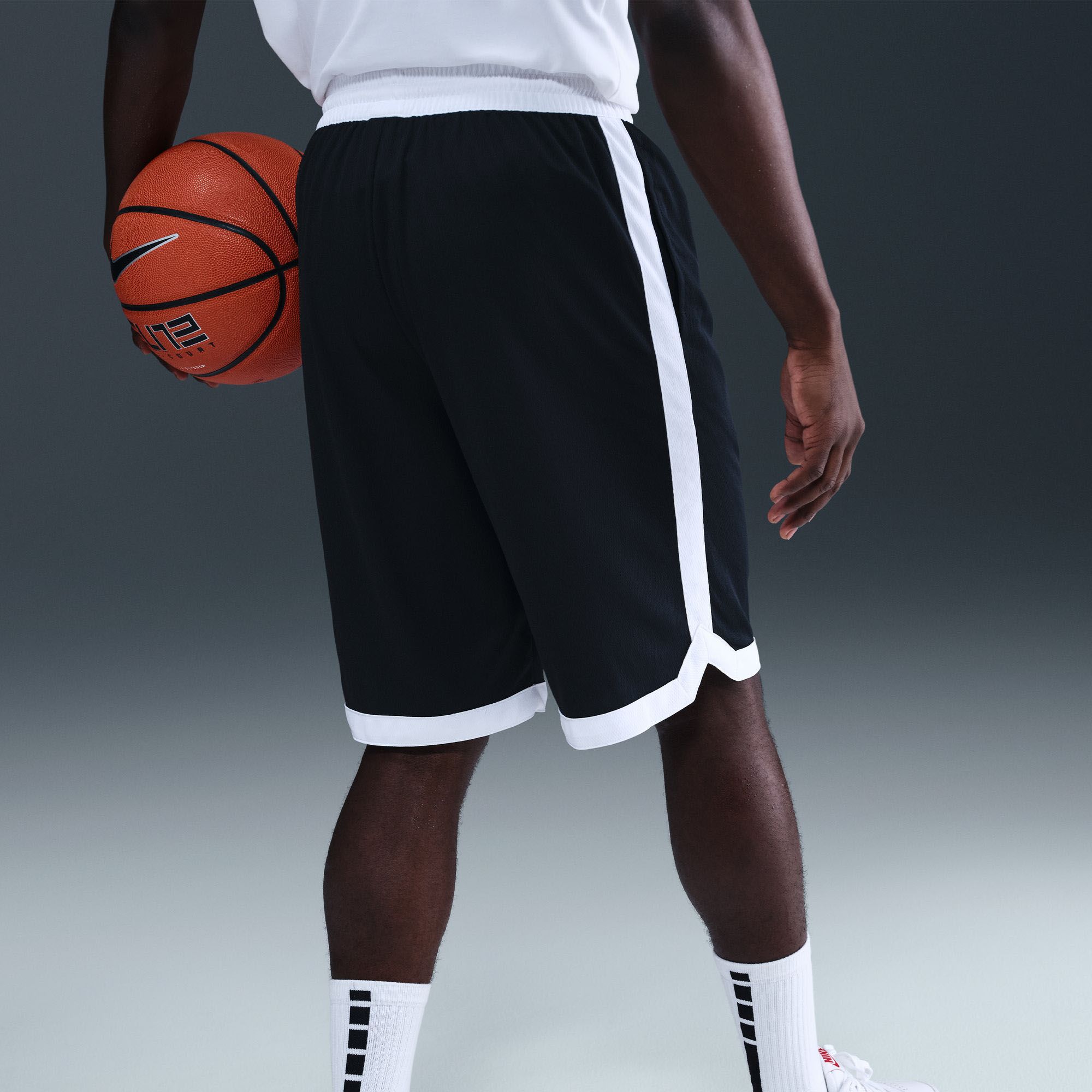 Nike Men's Dri-FIT DNA Academy 11" Shorts product image