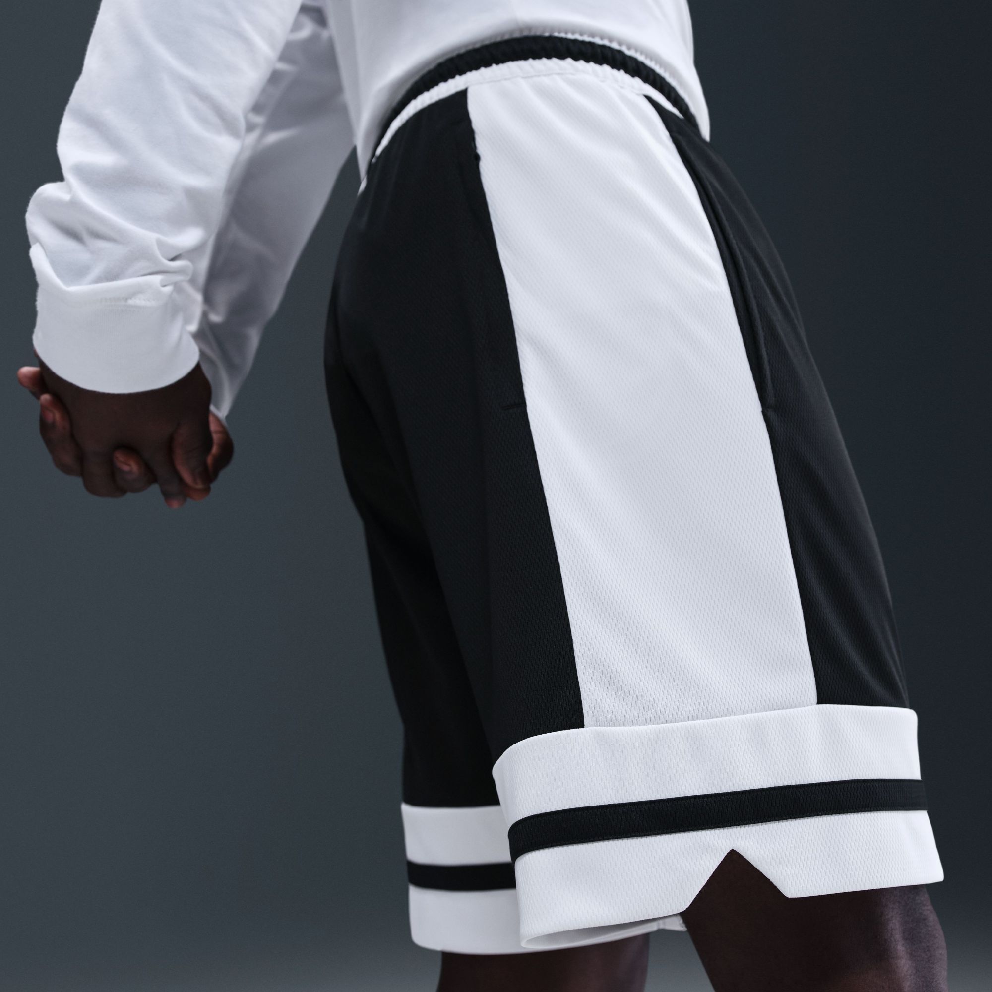 Nike Men's Dri-FIT GM Classic 8'' Basketball Shorts product image