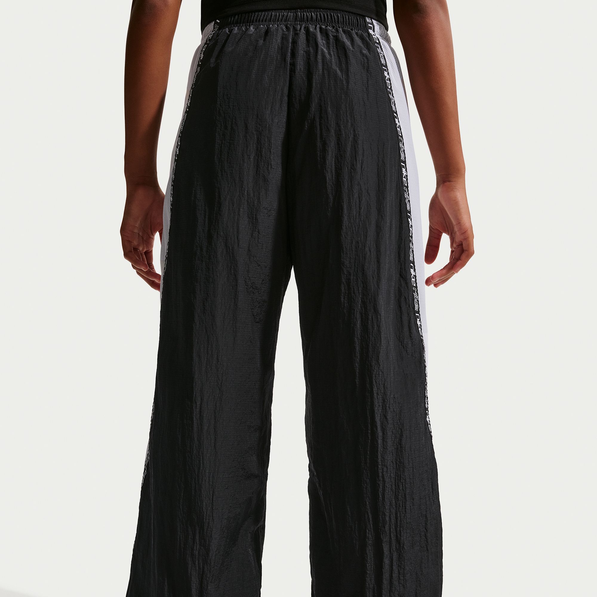 Nike Girls' Woven Dance Pant product image