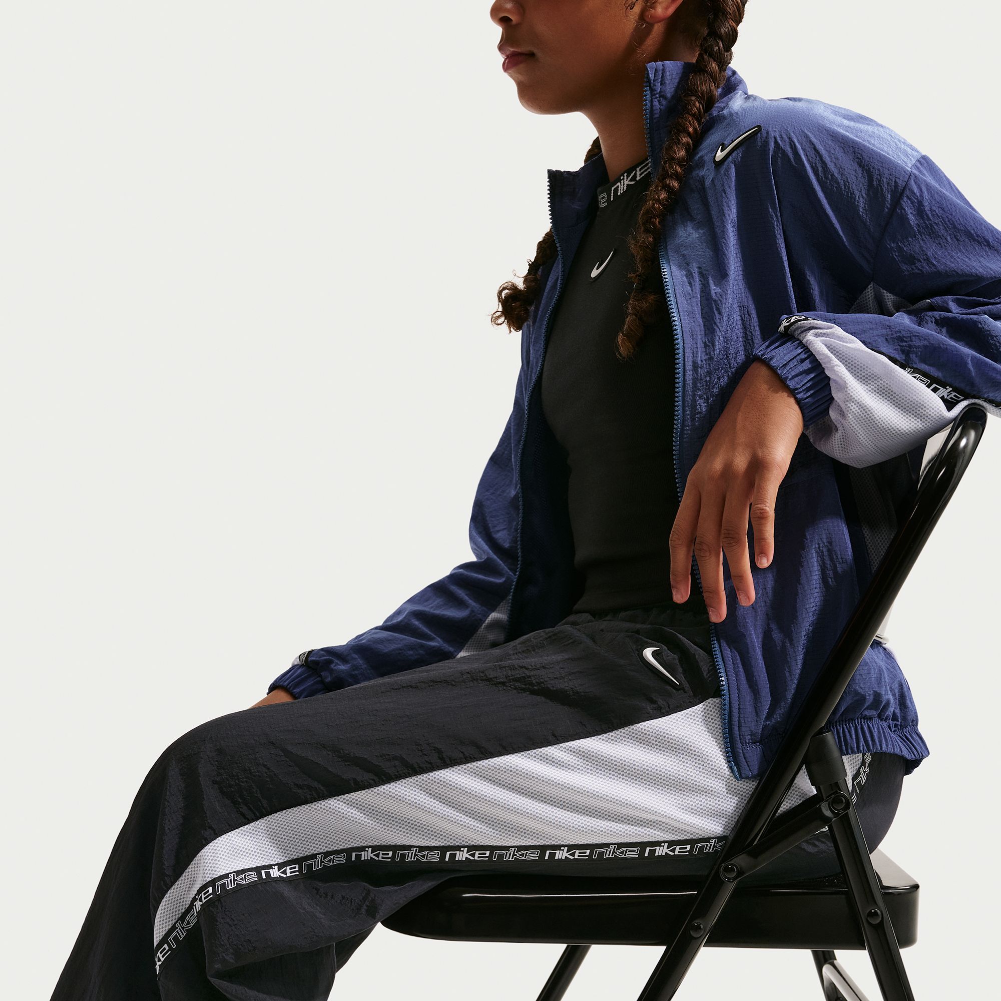 Nike Girls' Woven Dance Pant product image