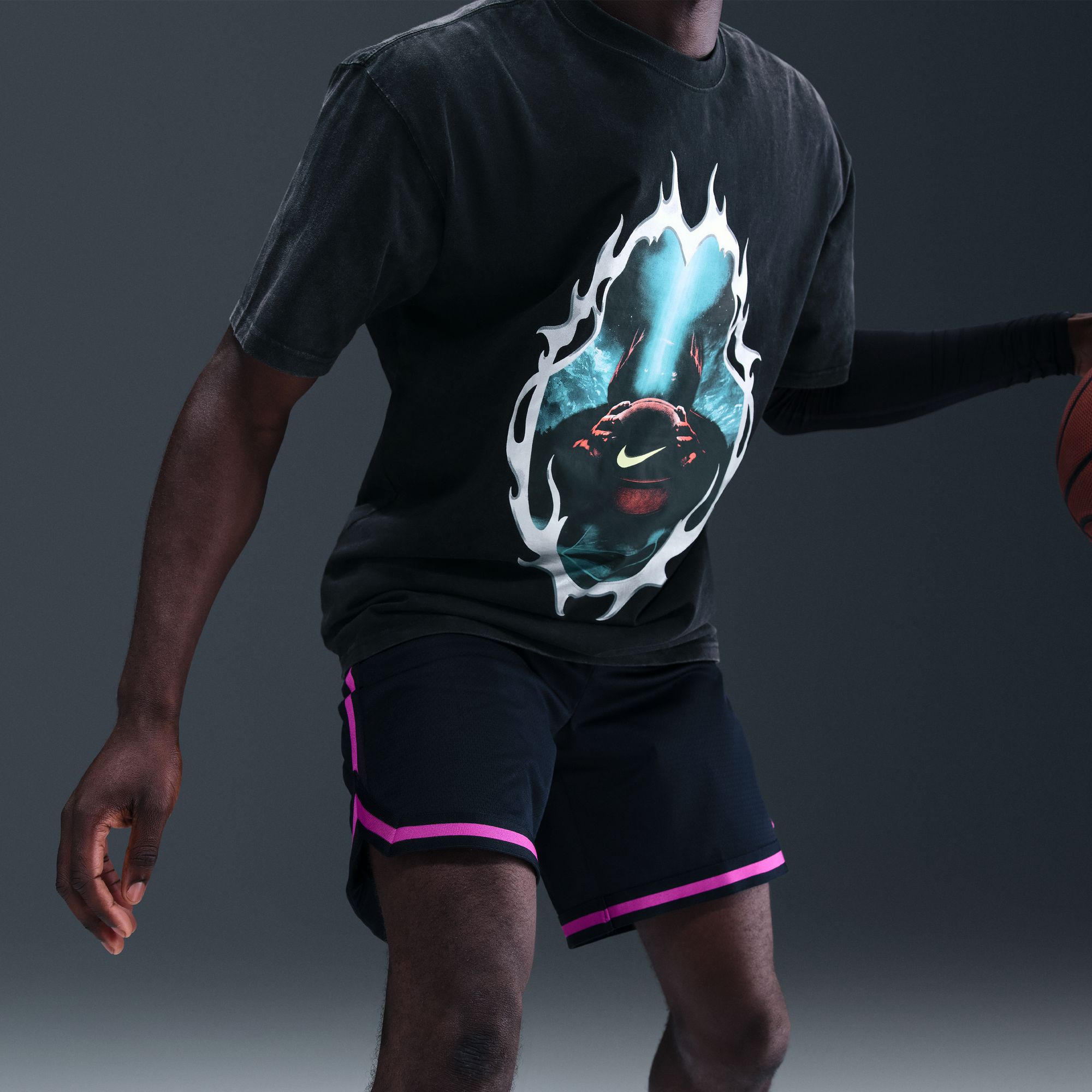 Nike Men's Max90 Destiny Graphic T-Shirt product image