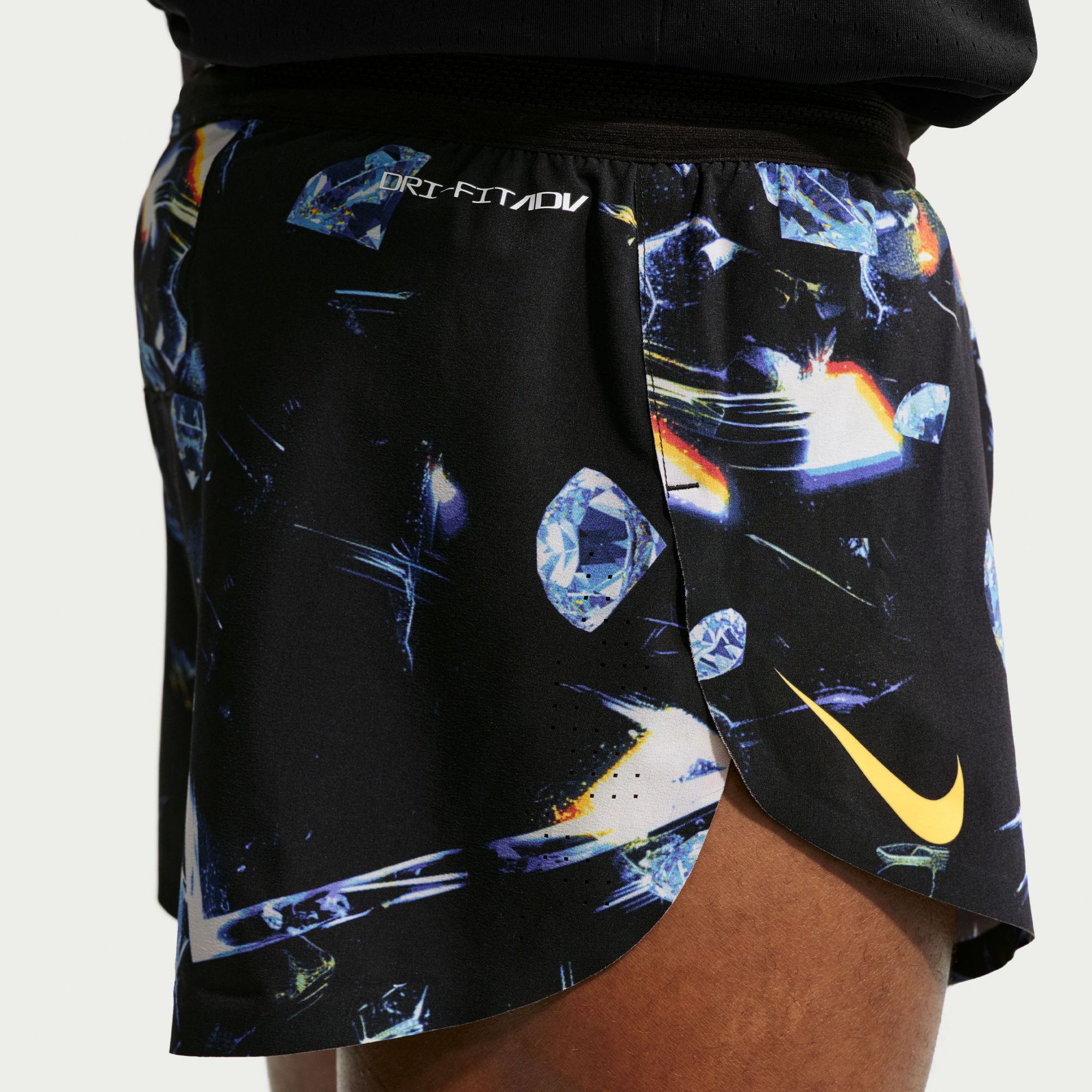 Nike Men's Dri-FIT ADV AeroSwift Printed 2'' Brief-Lined Shorts product image