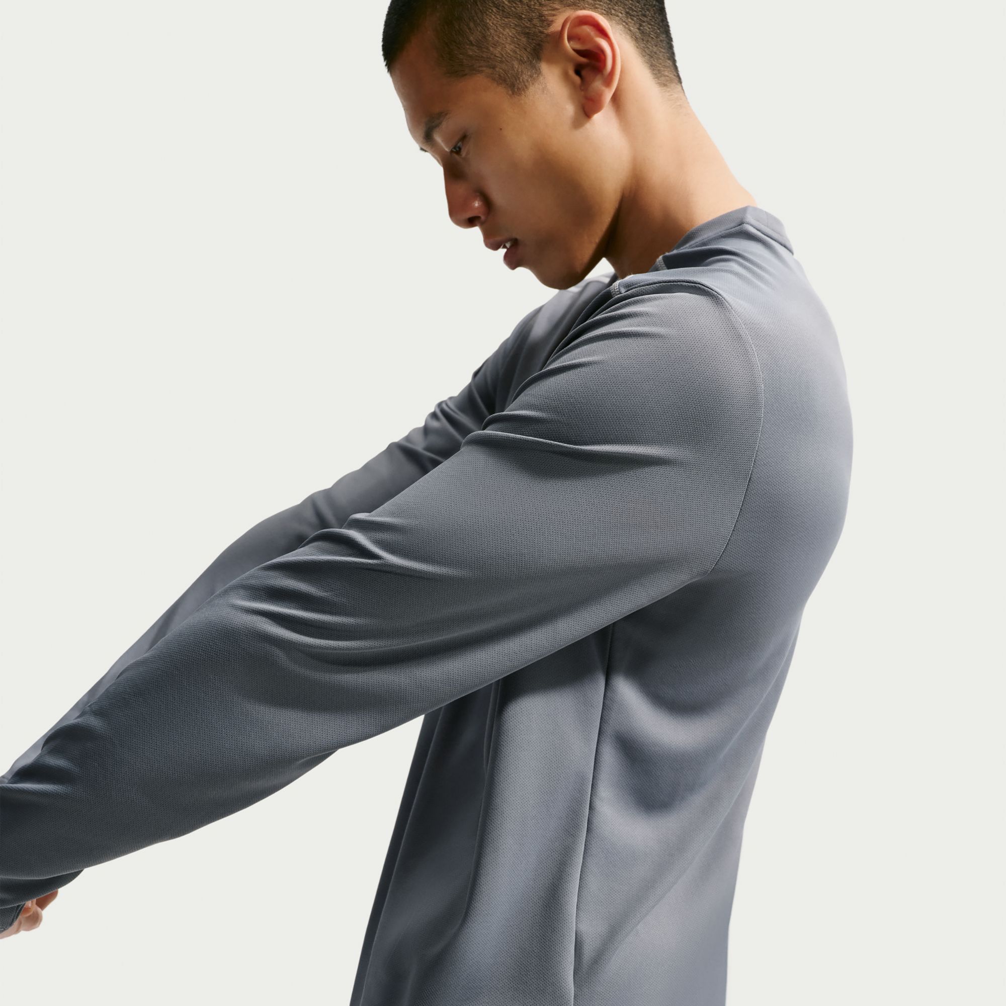 Nike Men's Dri-FIT Miler UV Long Sleeve Running T-Shirt product image