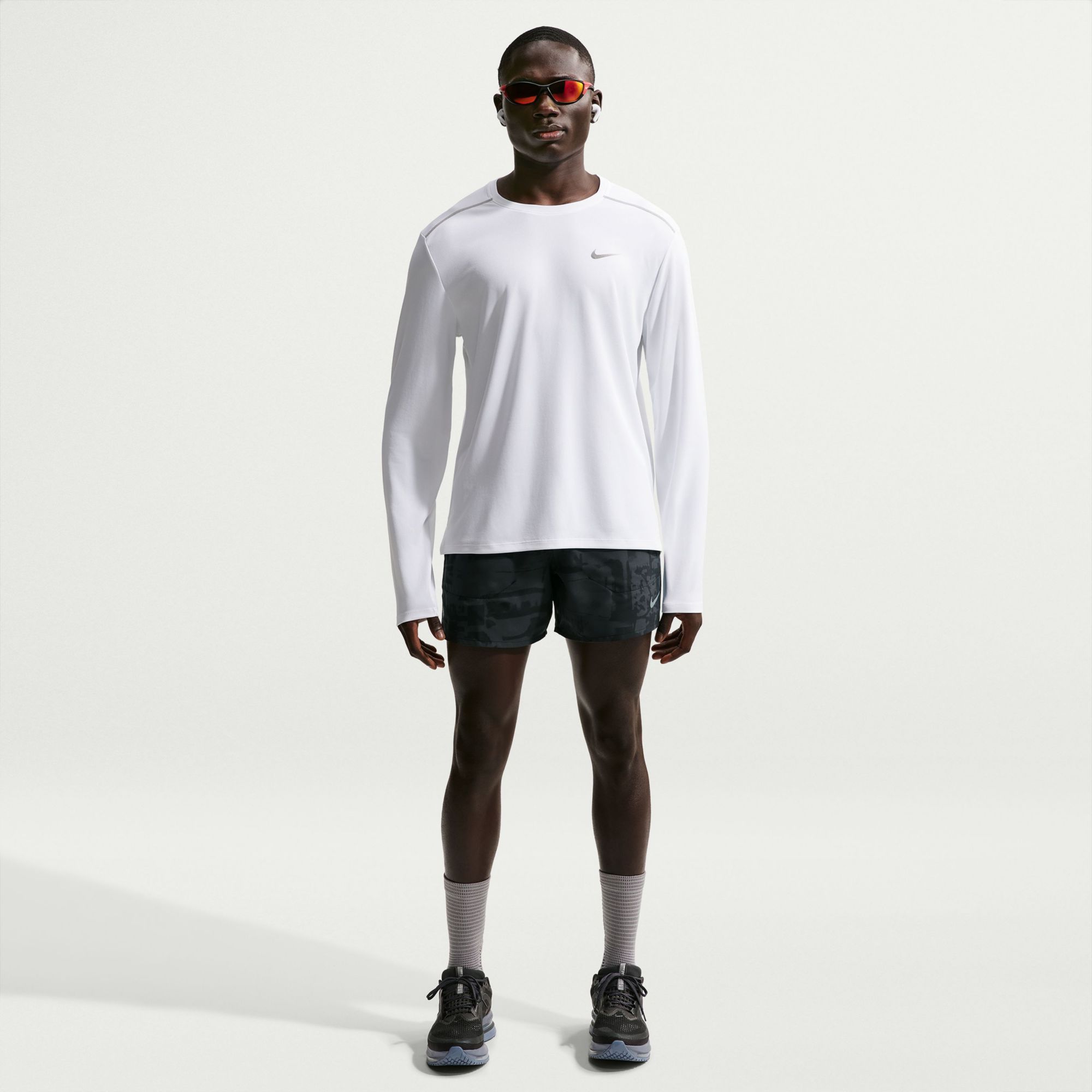Nike Men's Dri-FIT Miler UV Long Sleeve Running T-Shirt product image