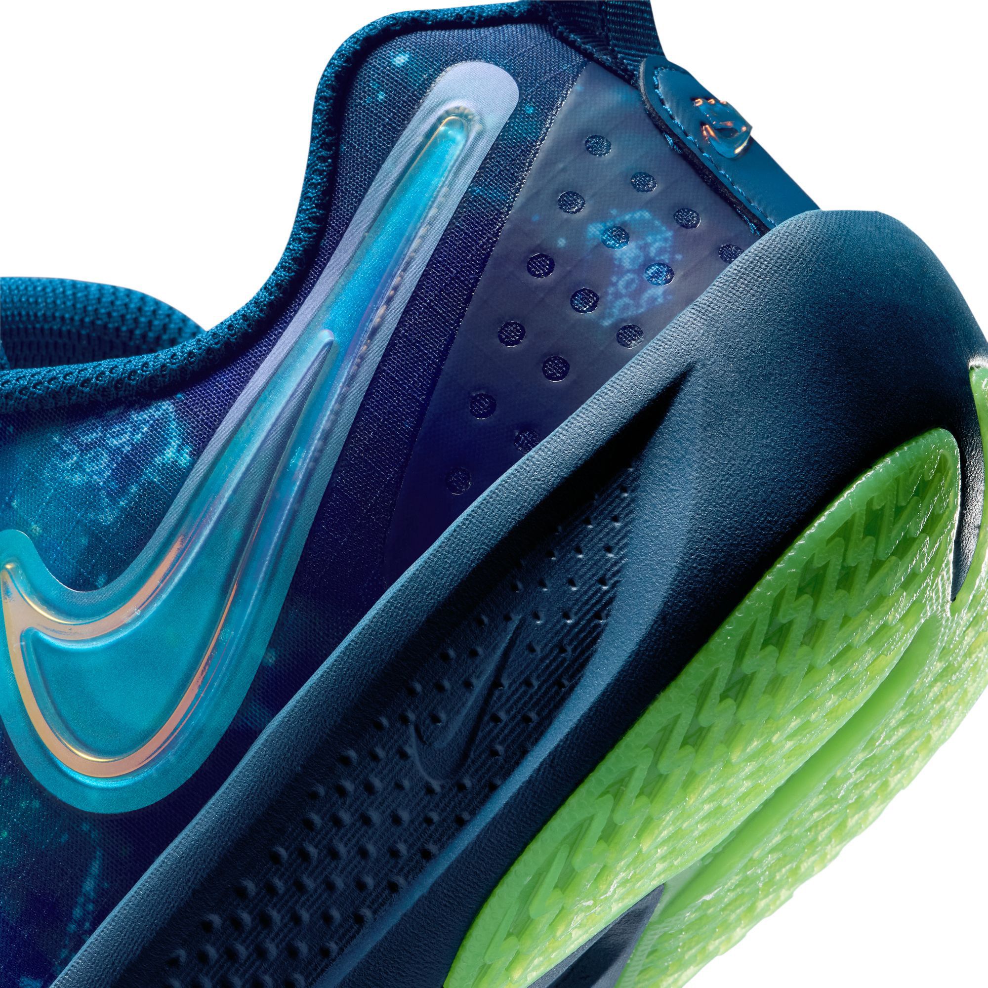 Nike Kids' Grade School G.T. Cut 3 x LEGO Basketball Shoes product image