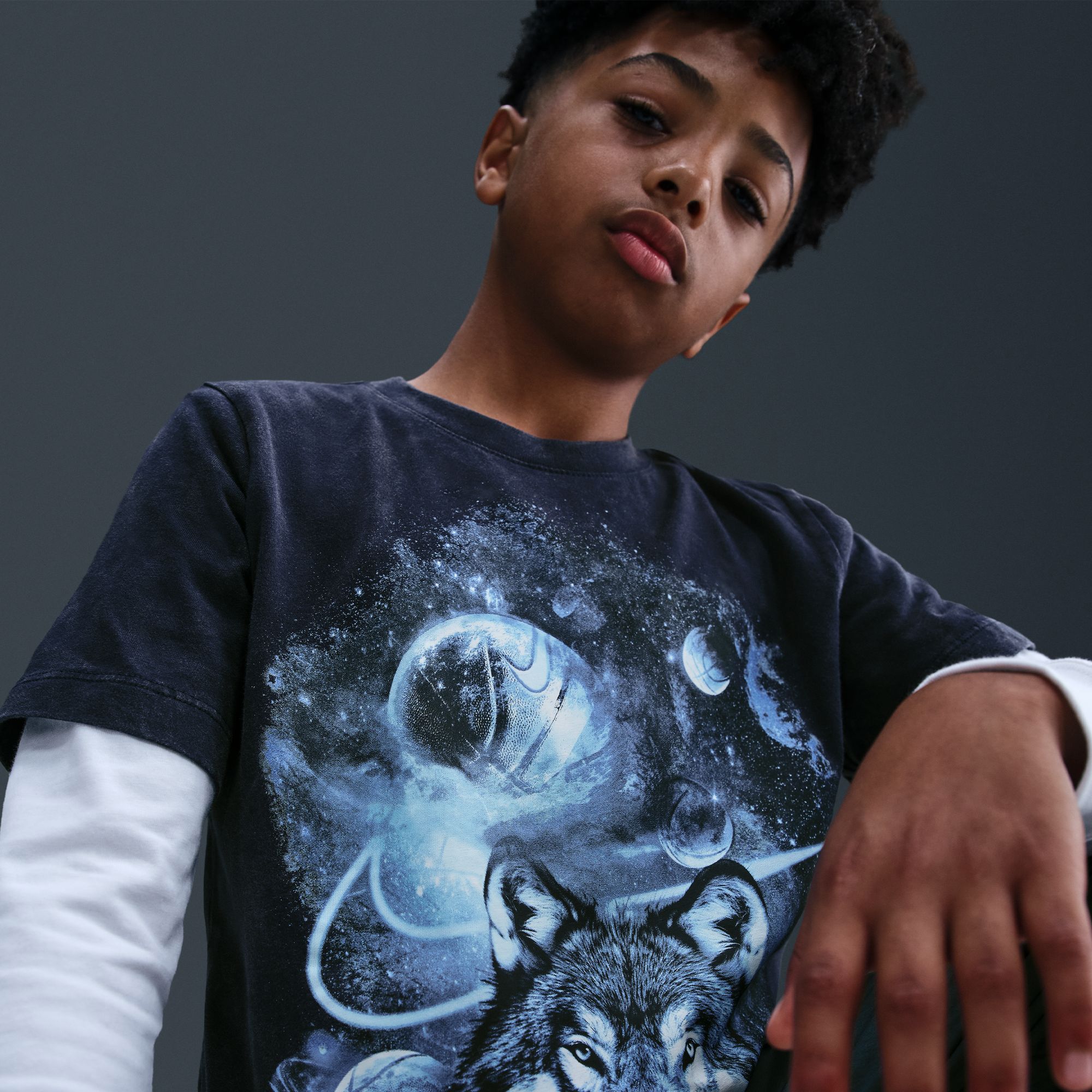 Nike Boys' Sportswear Howl Graphic T-Shirt product image