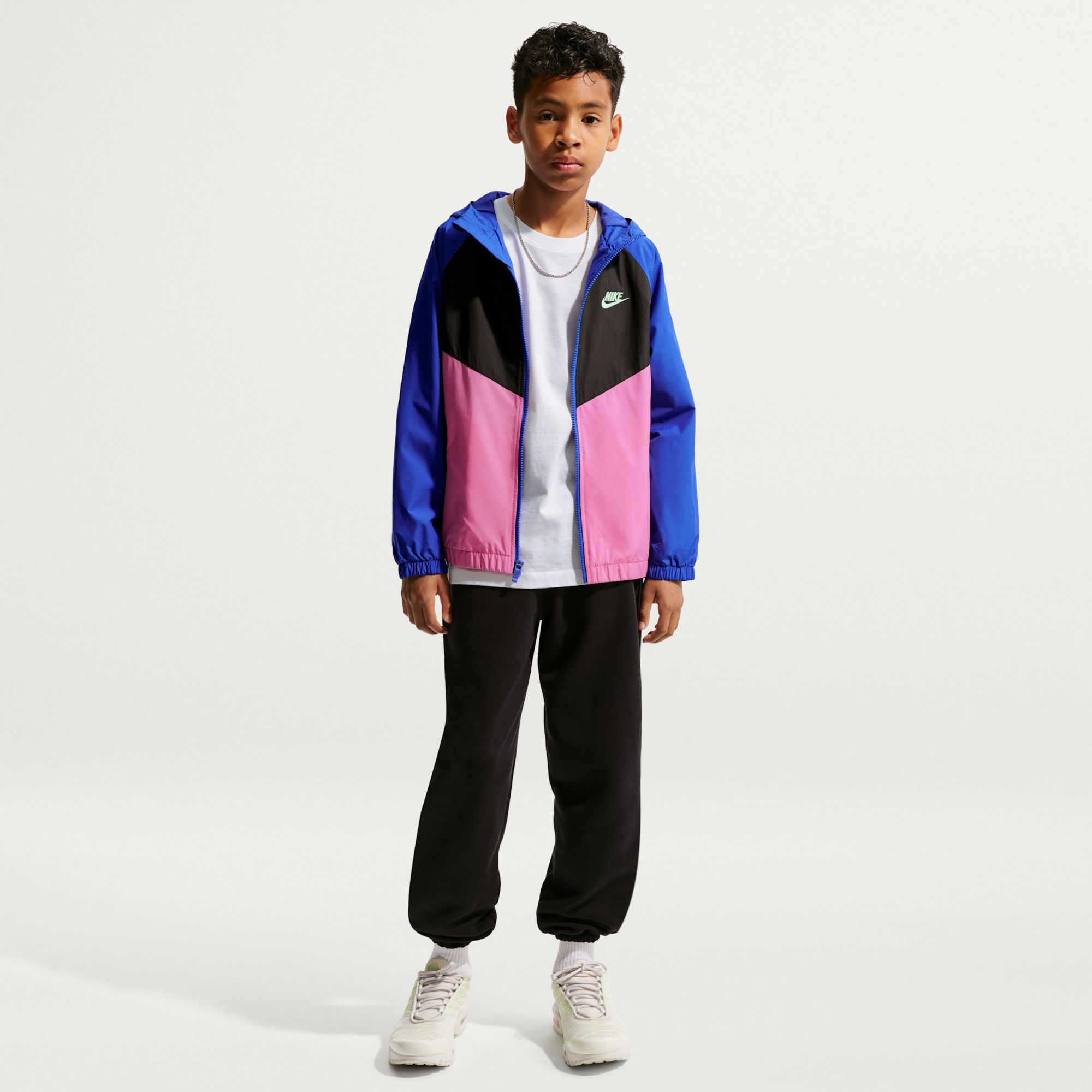 Nike Kids' Sportswear Windrunner Hooded Repel Jacket product image