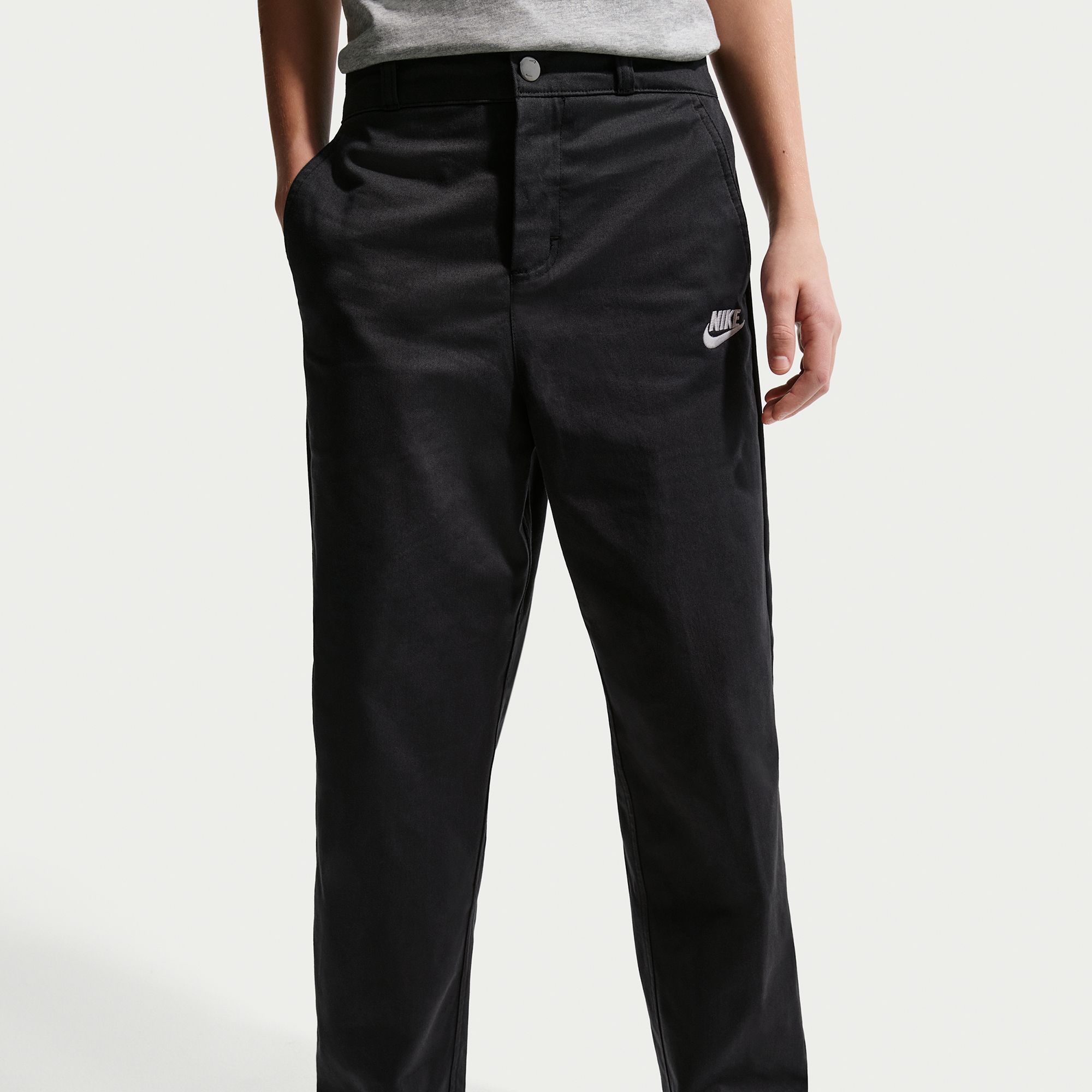 Nike Kids' Sportswear Club Woven Everyday Pant product image
