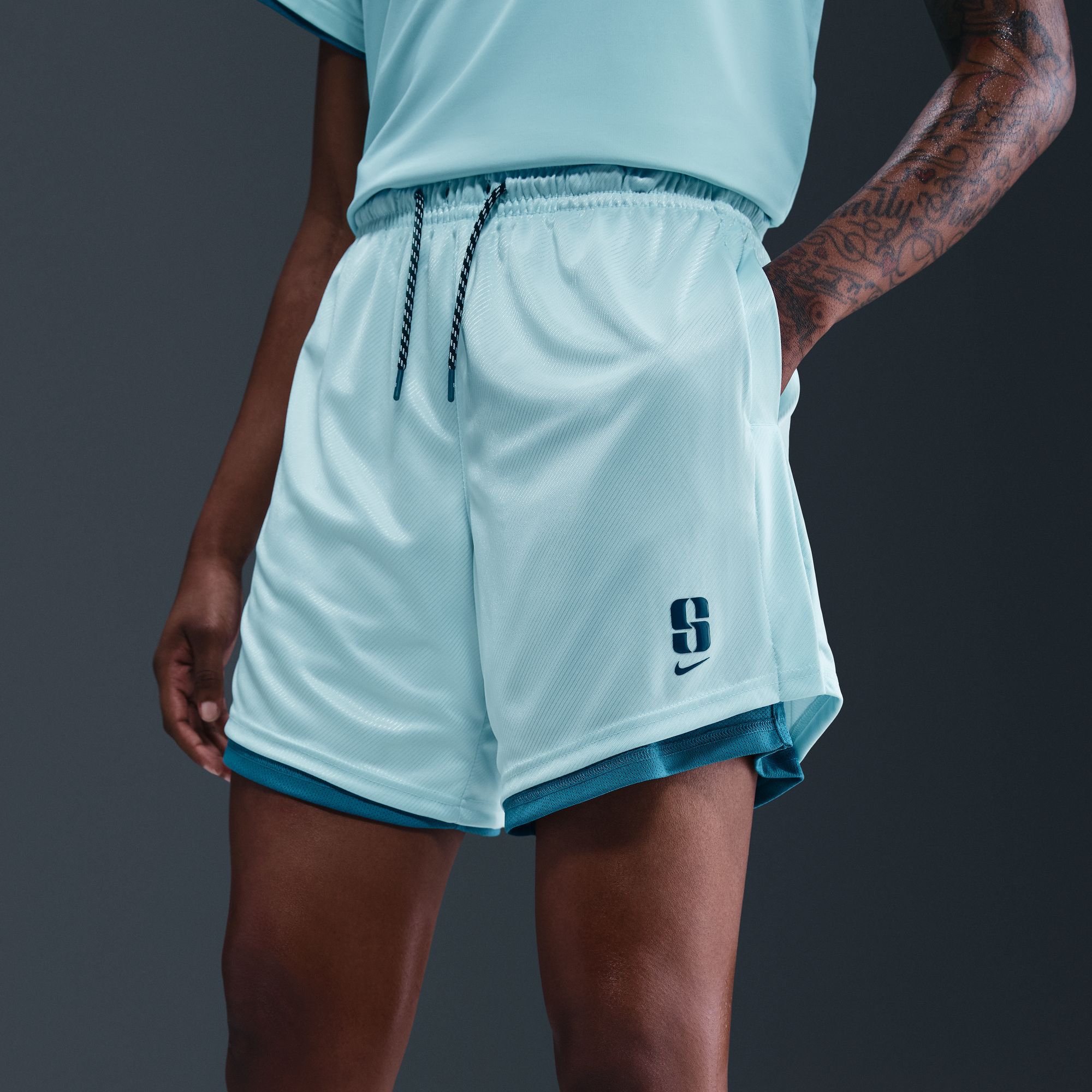Nike Sabrina Ionescu Dri-FIT Reversible Basketball Shorts product image