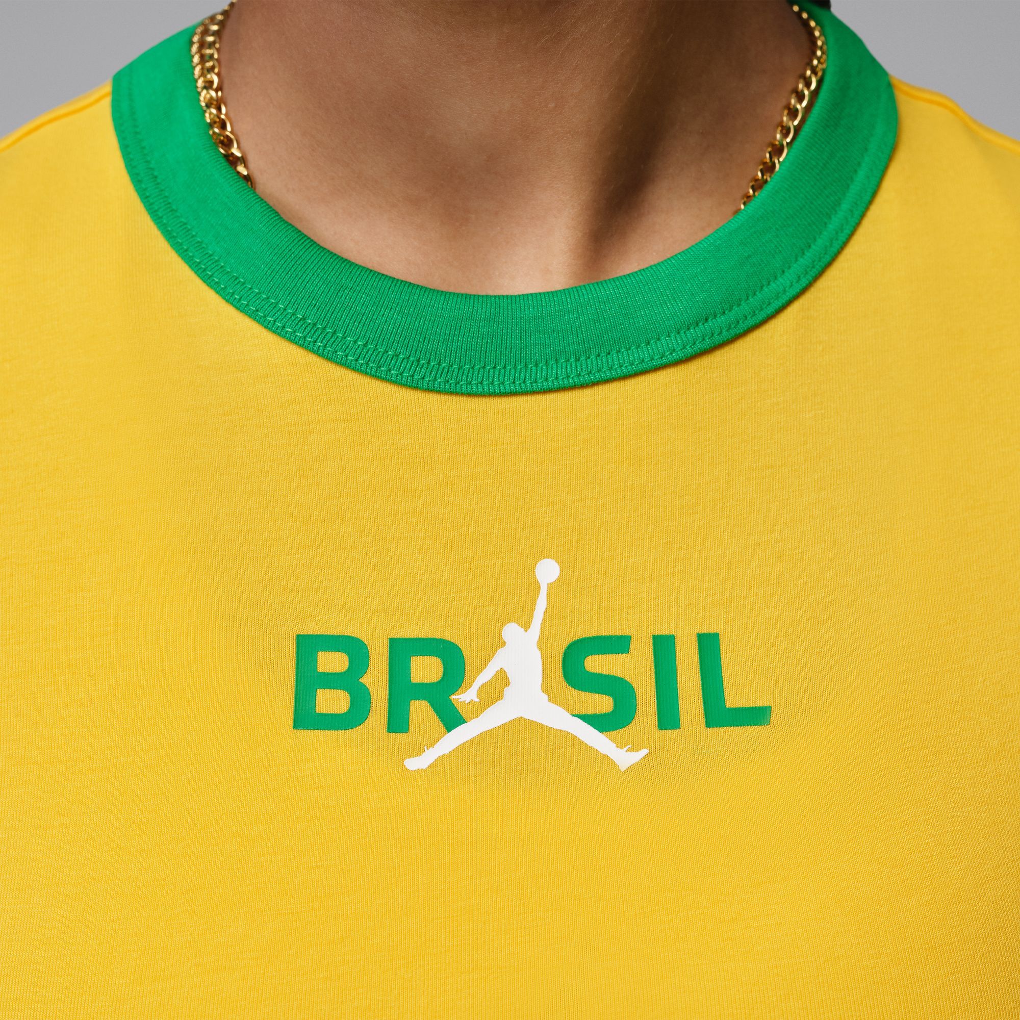 Jordan Women's Graphic Brazil Crewneck Shirt product image