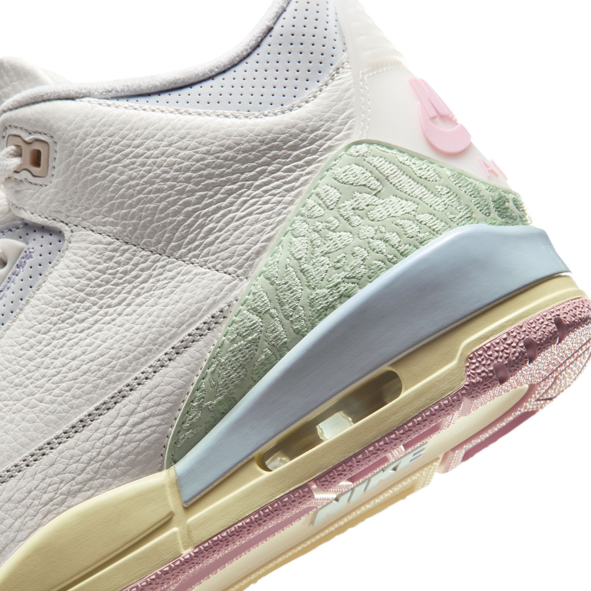 Air Jordan 3 Retro 'Sail and Jade Aura' Basketball Shoes product image