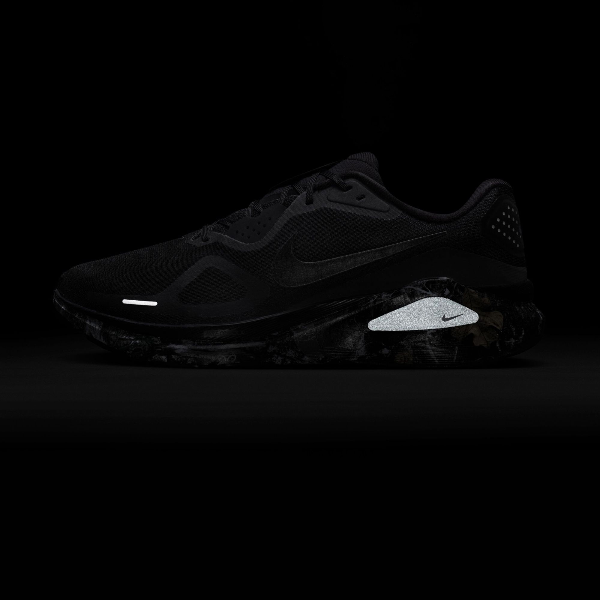 Nike Men's Structure 26 Running Shoes product image