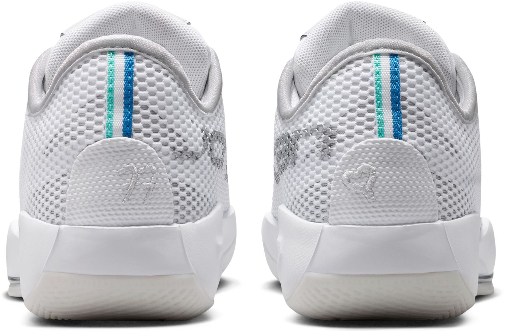 Jordan Kids' Grade School Luka 77 Basketball Shoes product image