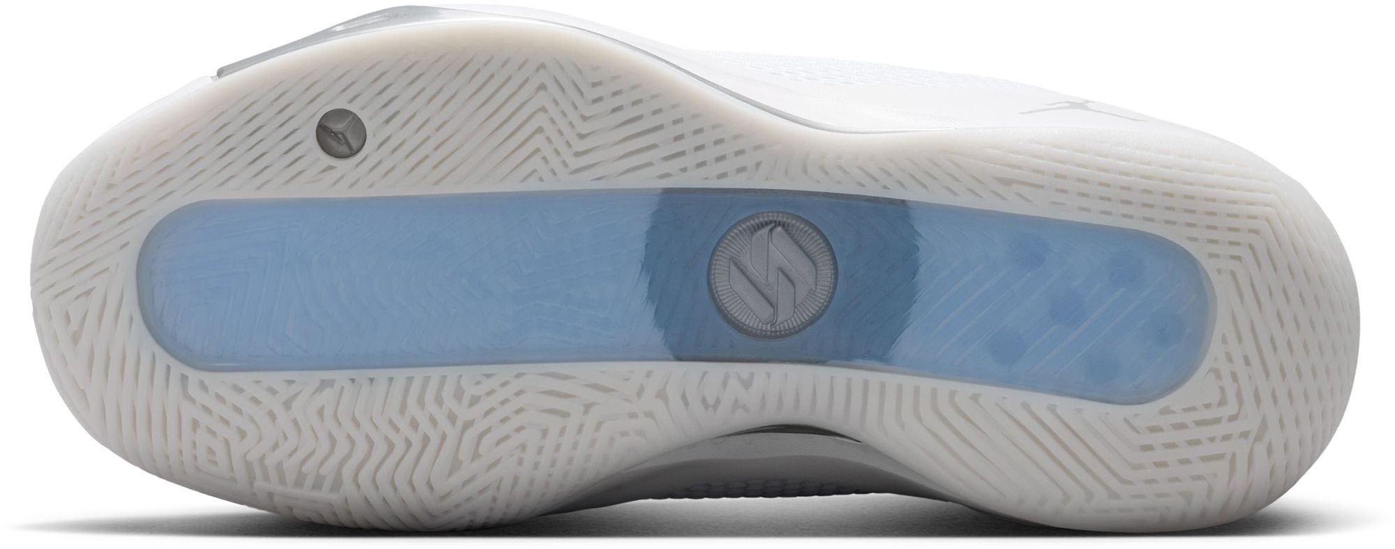 Jordan Kids' Grade School Luka 77 Basketball Shoes product image