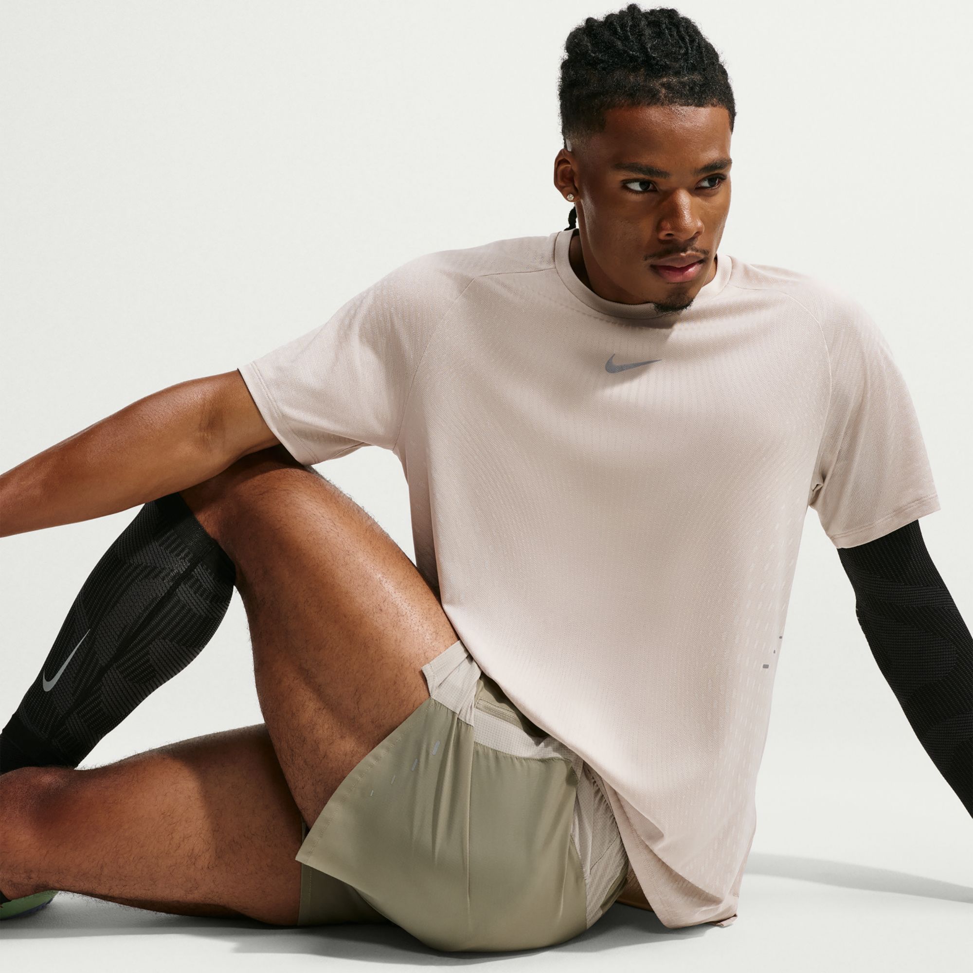 Nike Men's Stride Aero-FIT Running T-Shirt product image