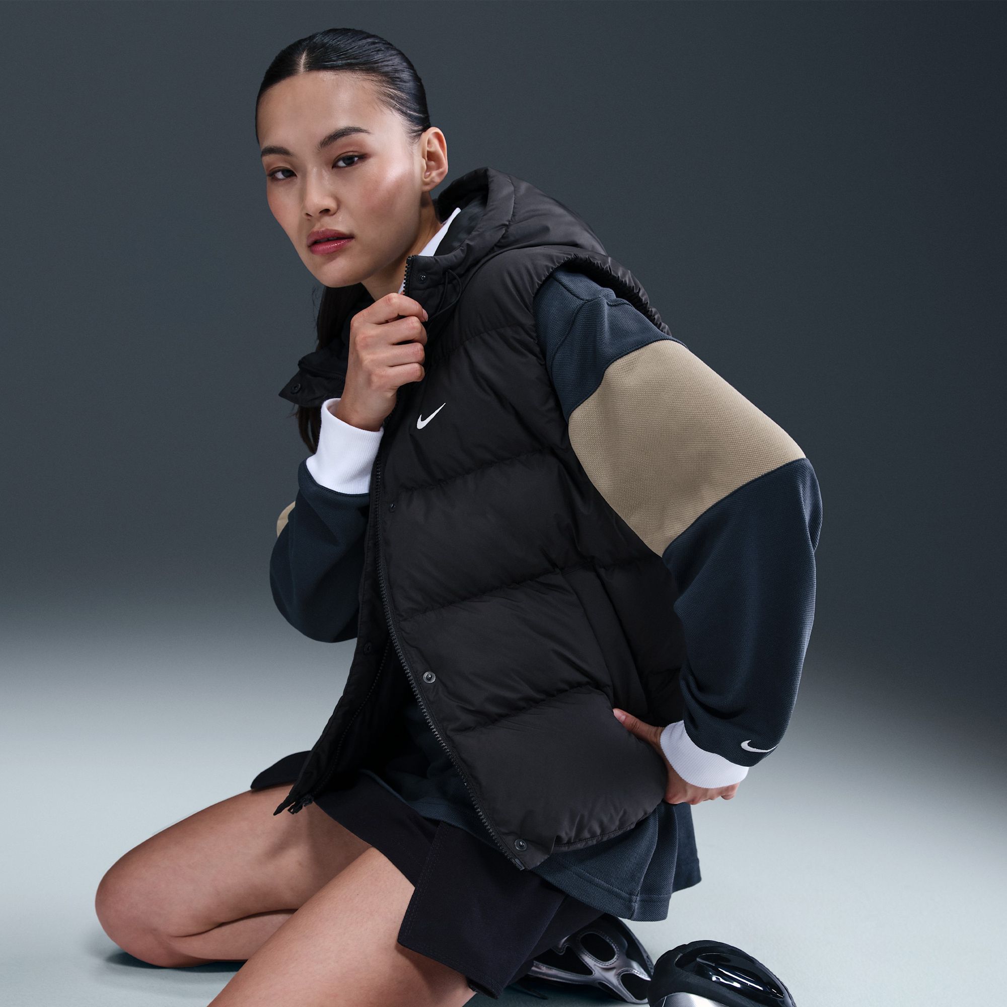 Nike Women's Sportswear Therma-FIT Vest product image