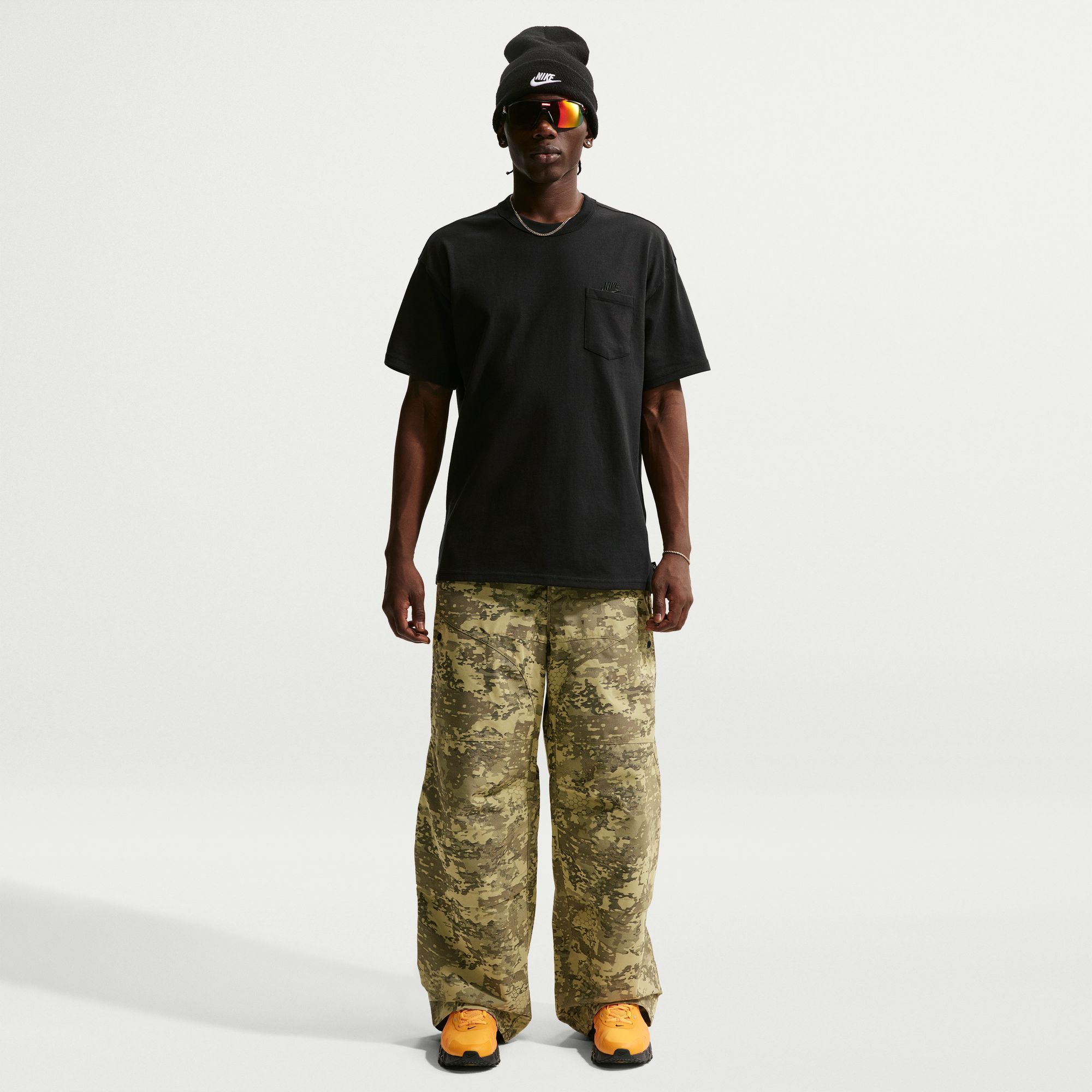 Nike Men's Sportswear Premium Essentials Pocket T-Shirt product image