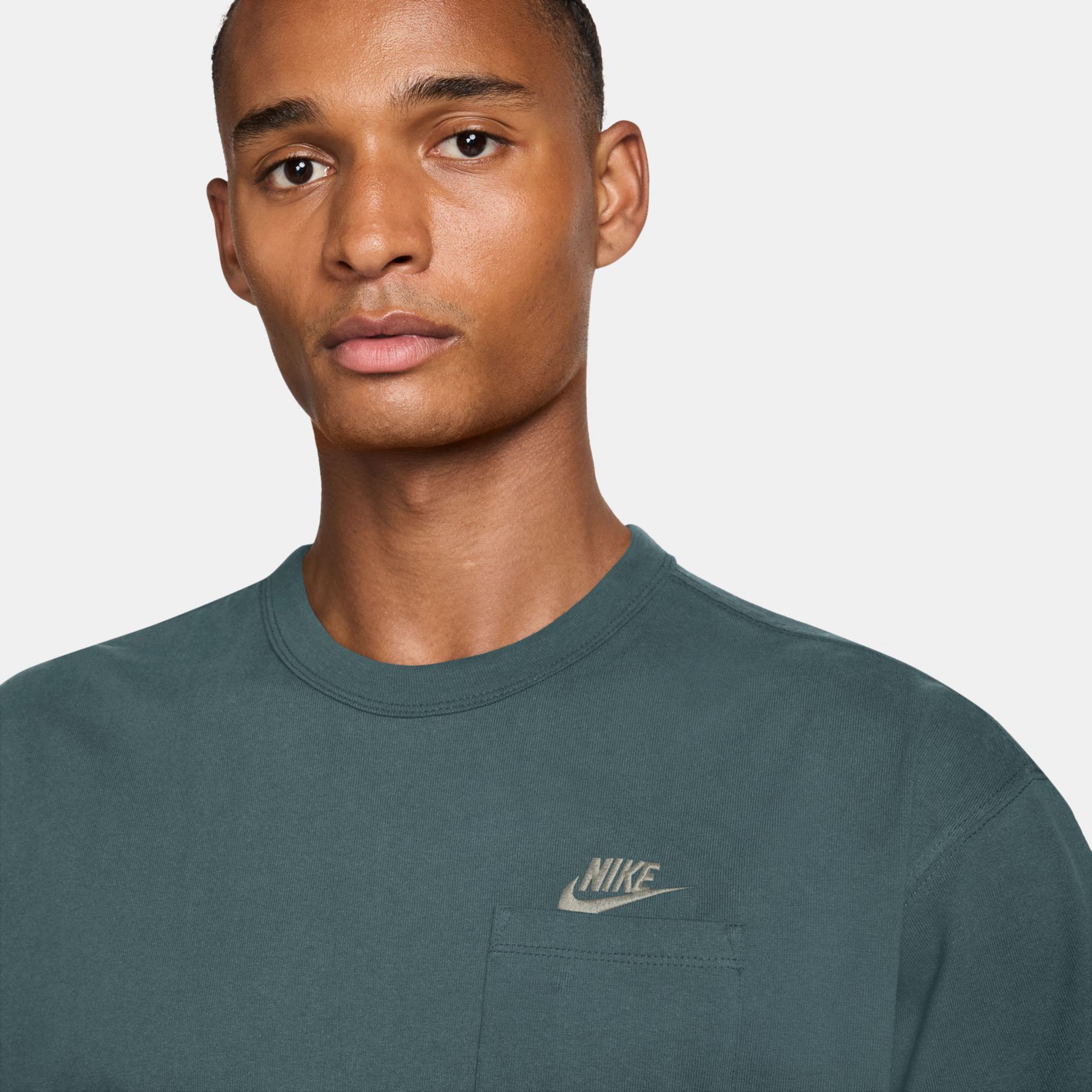 Nike Men's Sportswear Premium Essentials Pocket T-Shirt product image