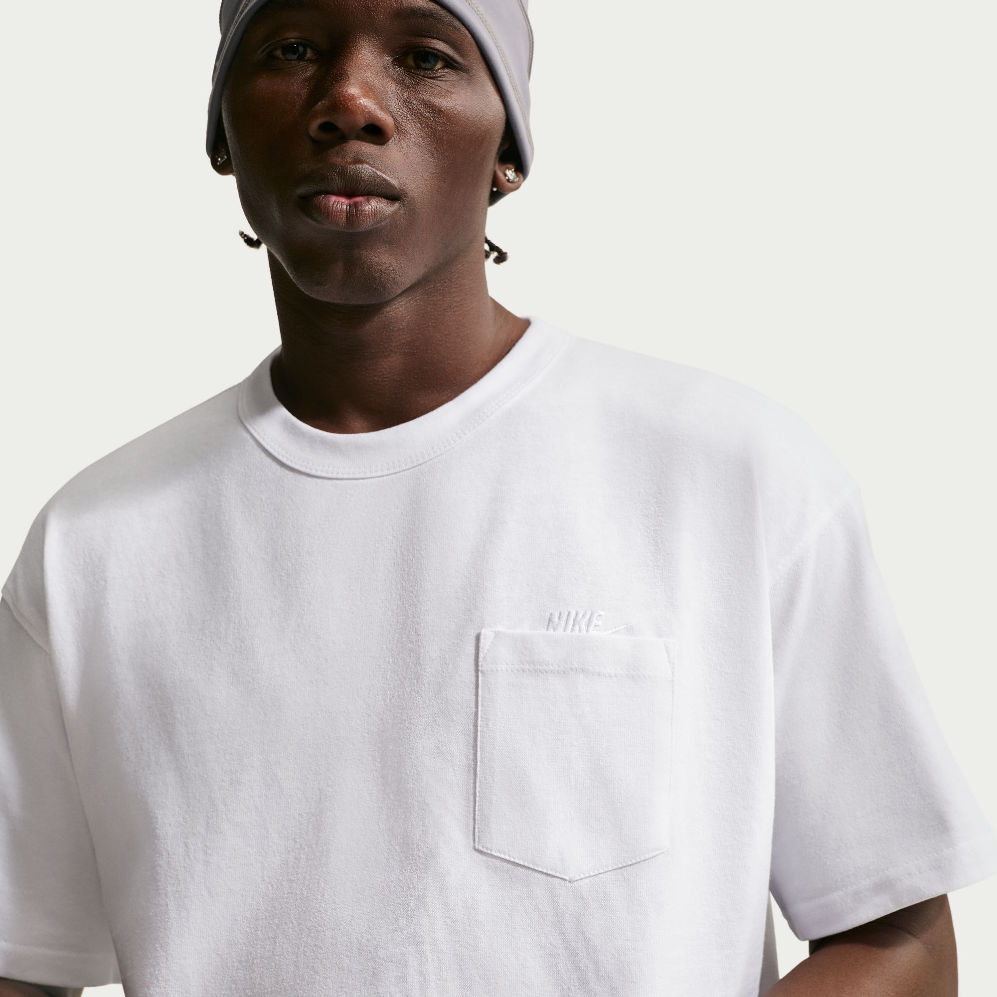 Nike Men's Sportswear Premium Essentials Pocket T-Shirt product image