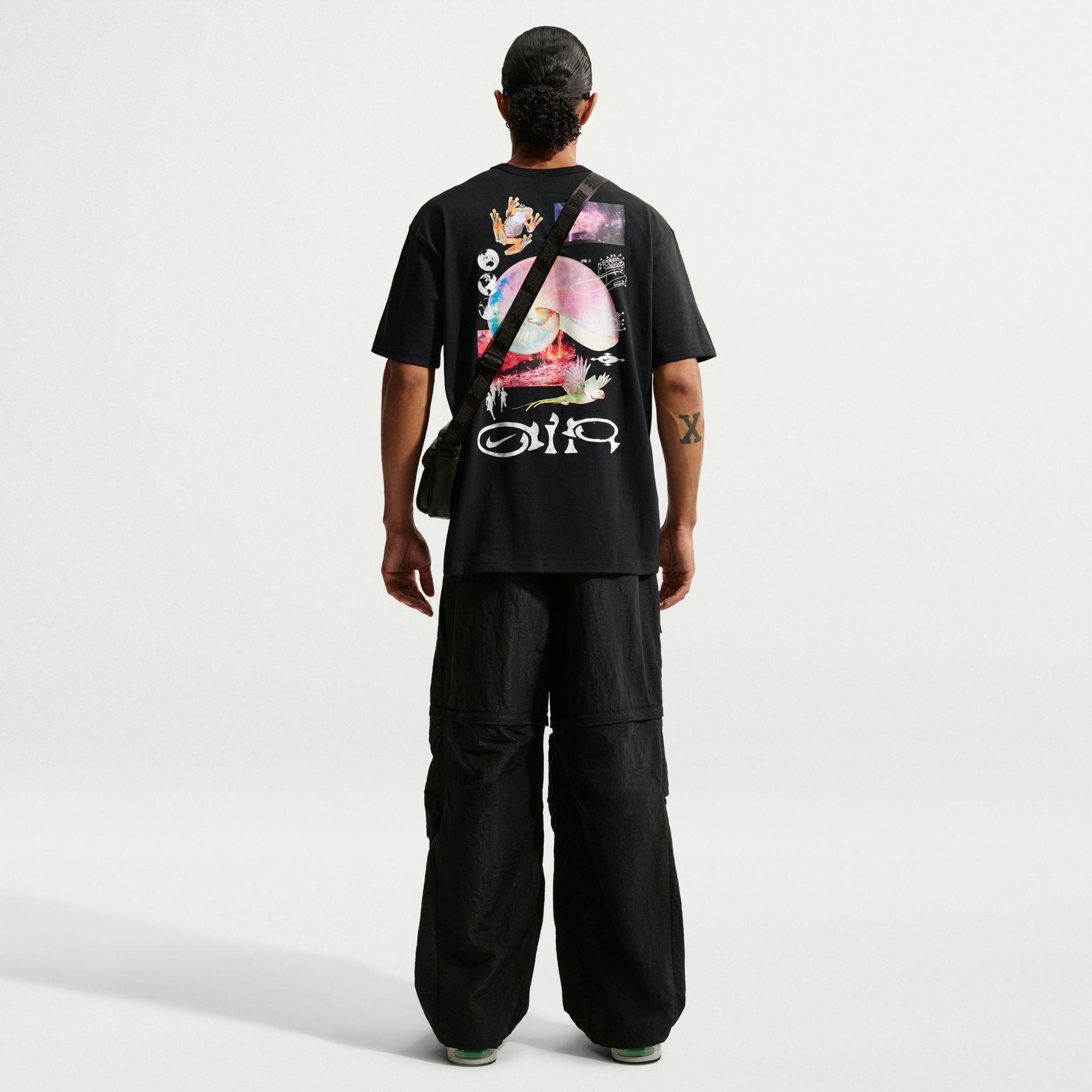 Nike Men's Sportswear Premium Essentials Earth Day Graphic T-Shirt product image