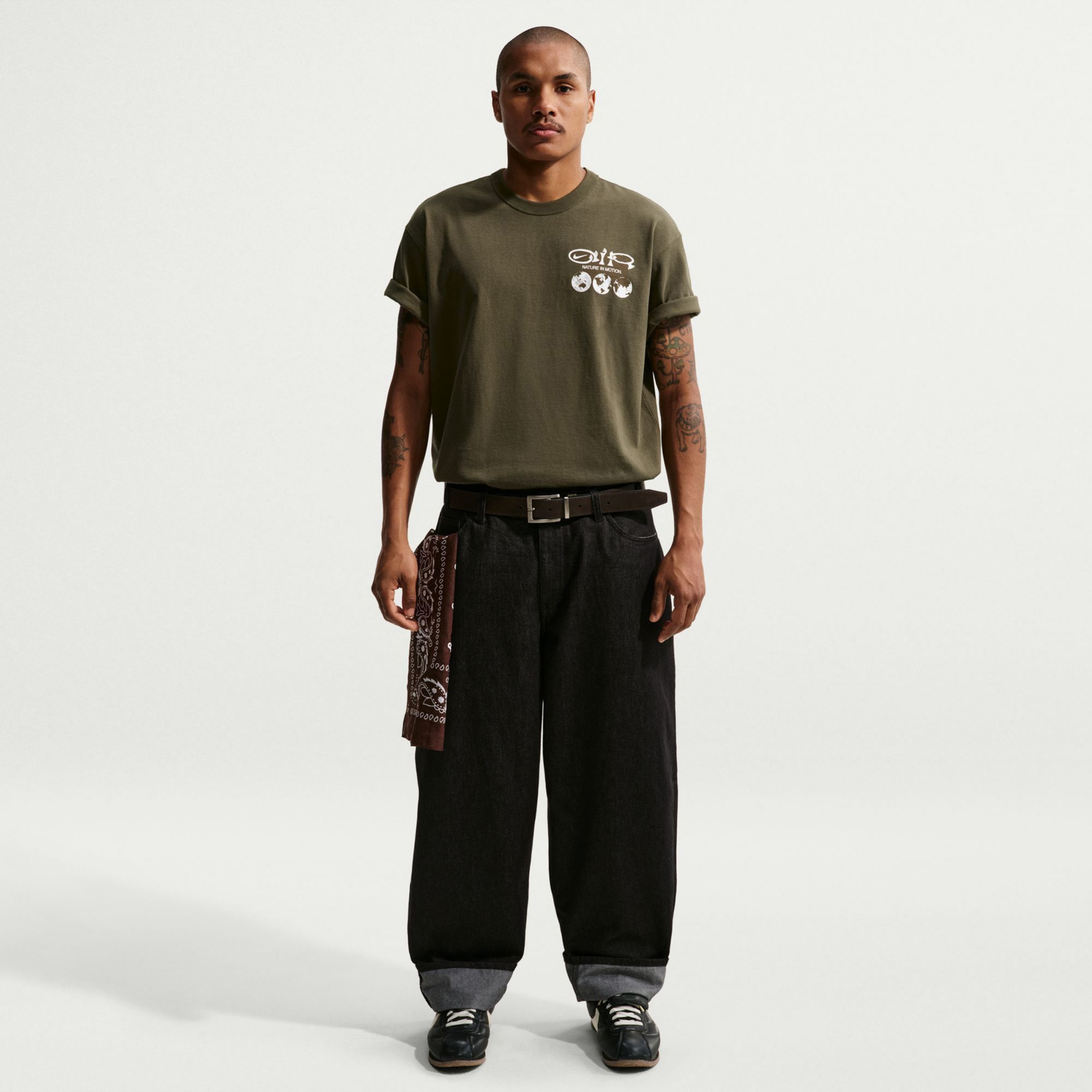Nike Men's Sportswear Premium Essentials Earth Day Graphic T-Shirt product image