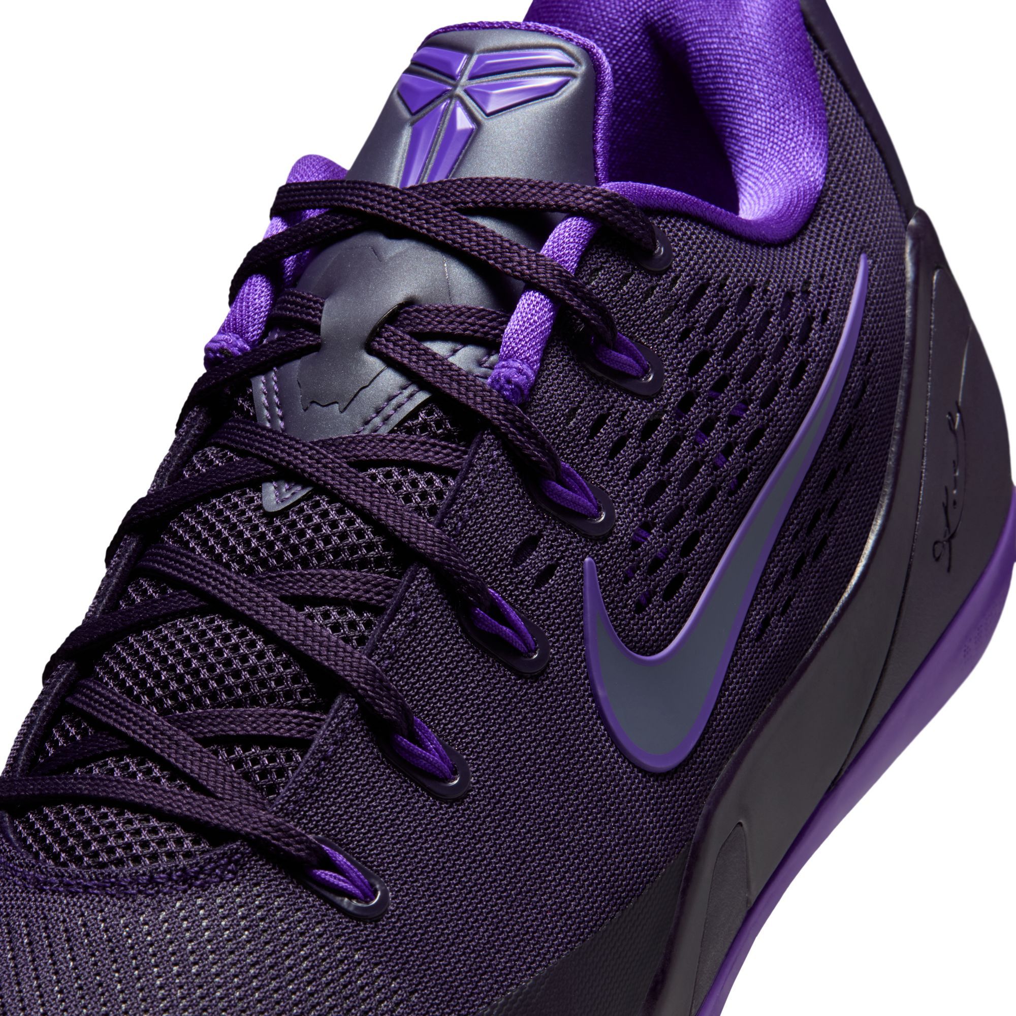 Nike Kobe 9 Elite Low EM Protro Basketball Shoes product image