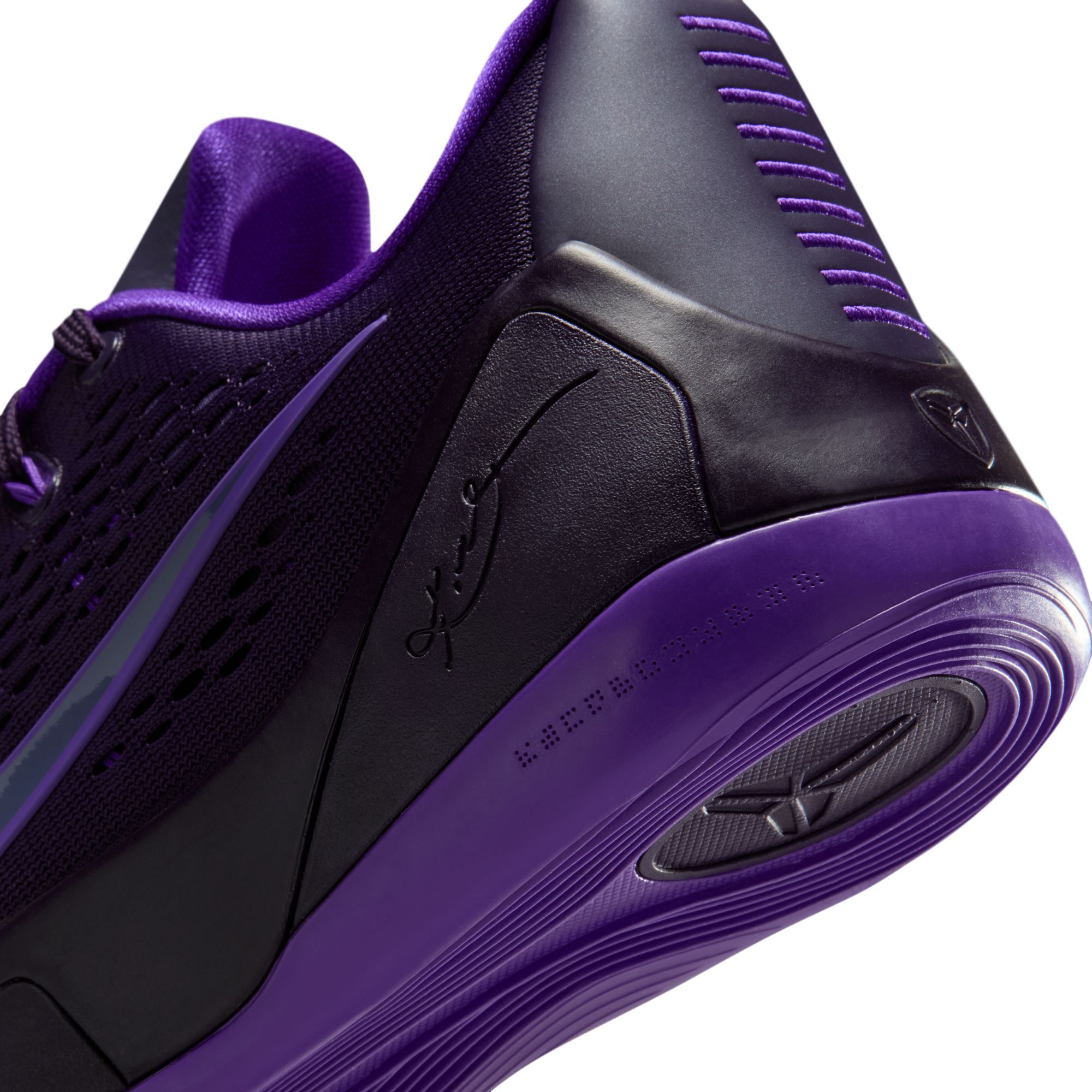 Nike Kobe 9 Elite Low EM Protro Basketball Shoes product image