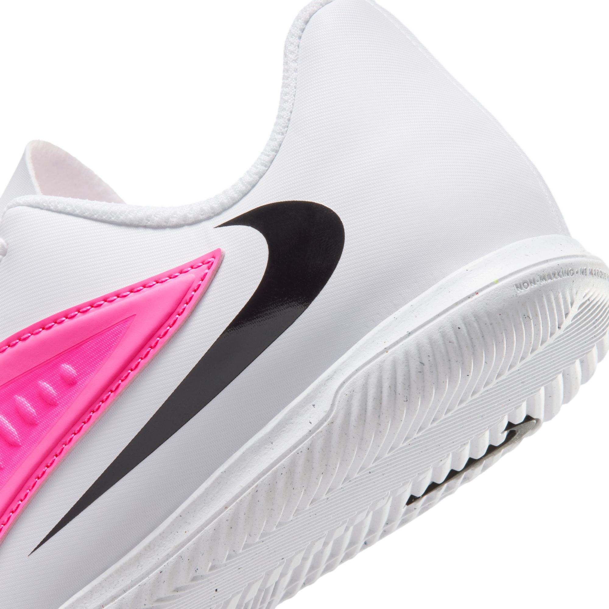 Nike Kids' Phantom 6 Club Indoor Soccer Shoes product image
