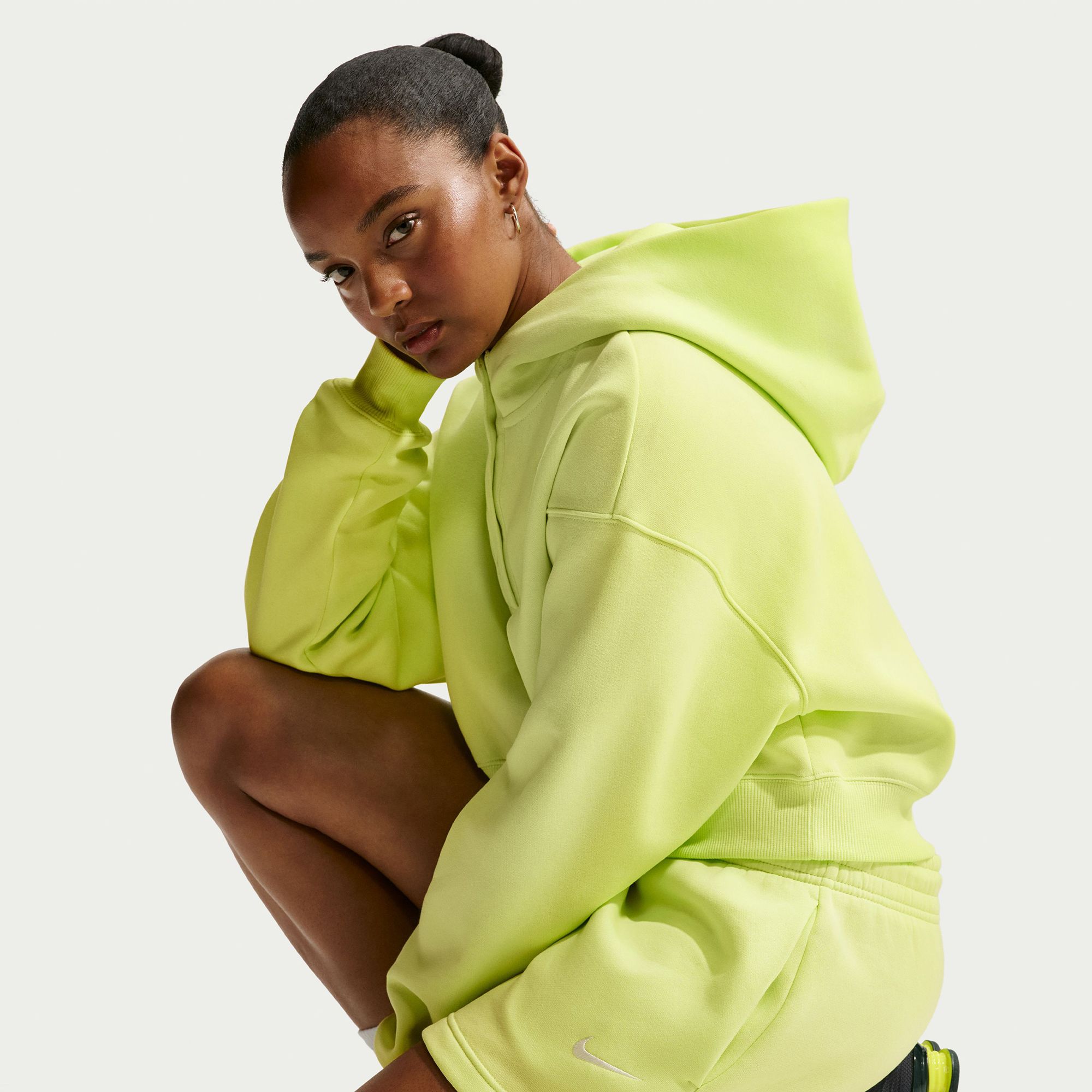 Nike Women's Sportswear Phoenix Fleece Mid-Rise 4" Shorts product image