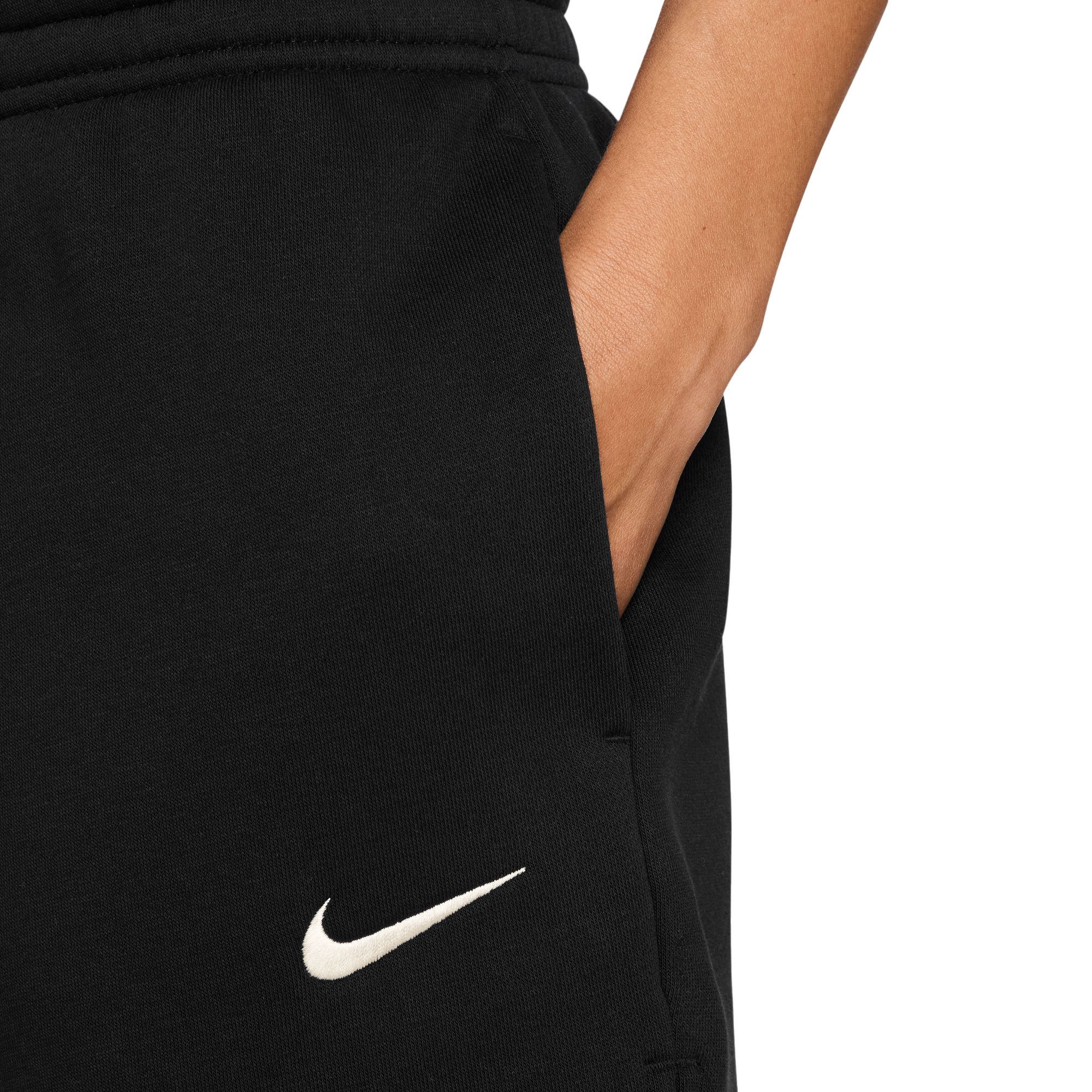 Nike Women's Sportswear Phoenix Fleece Mid-Rise 4" Shorts product image