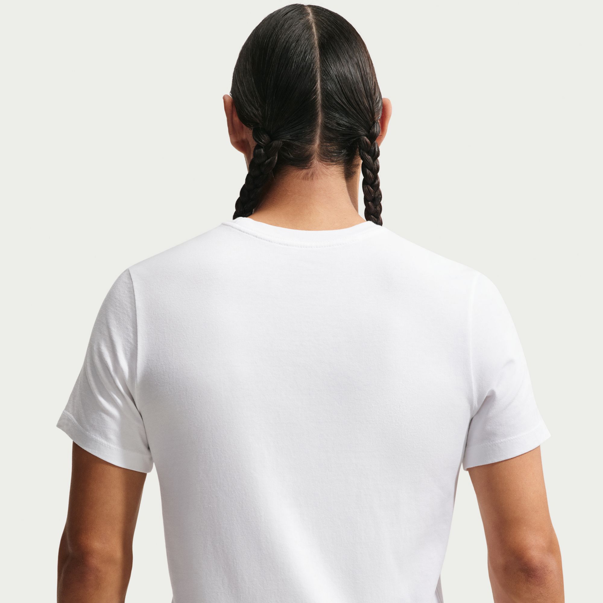 Nike Adult England 2026 Home Crest T-Shirt product image