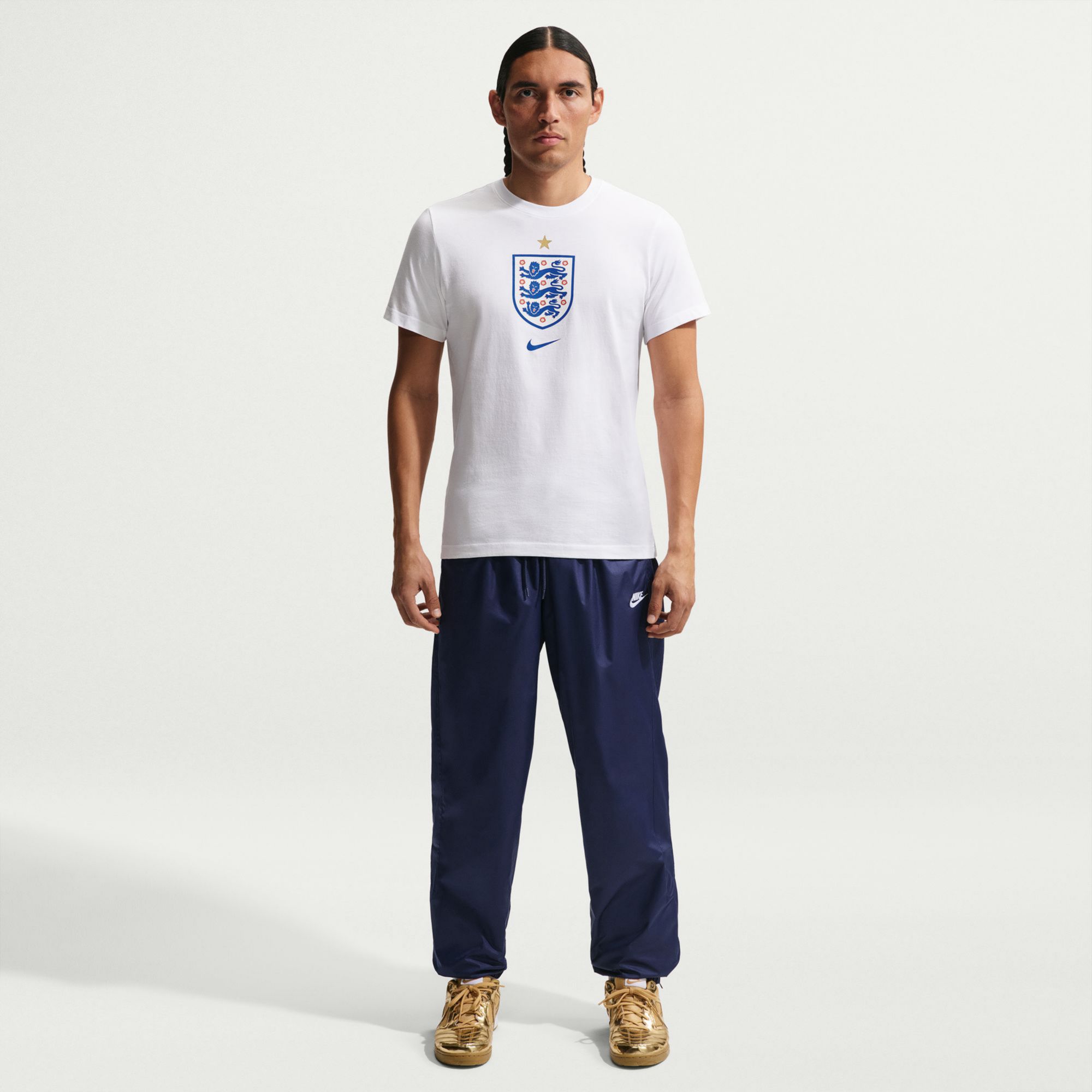 Nike Adult England 2026 Home Crest T-Shirt product image