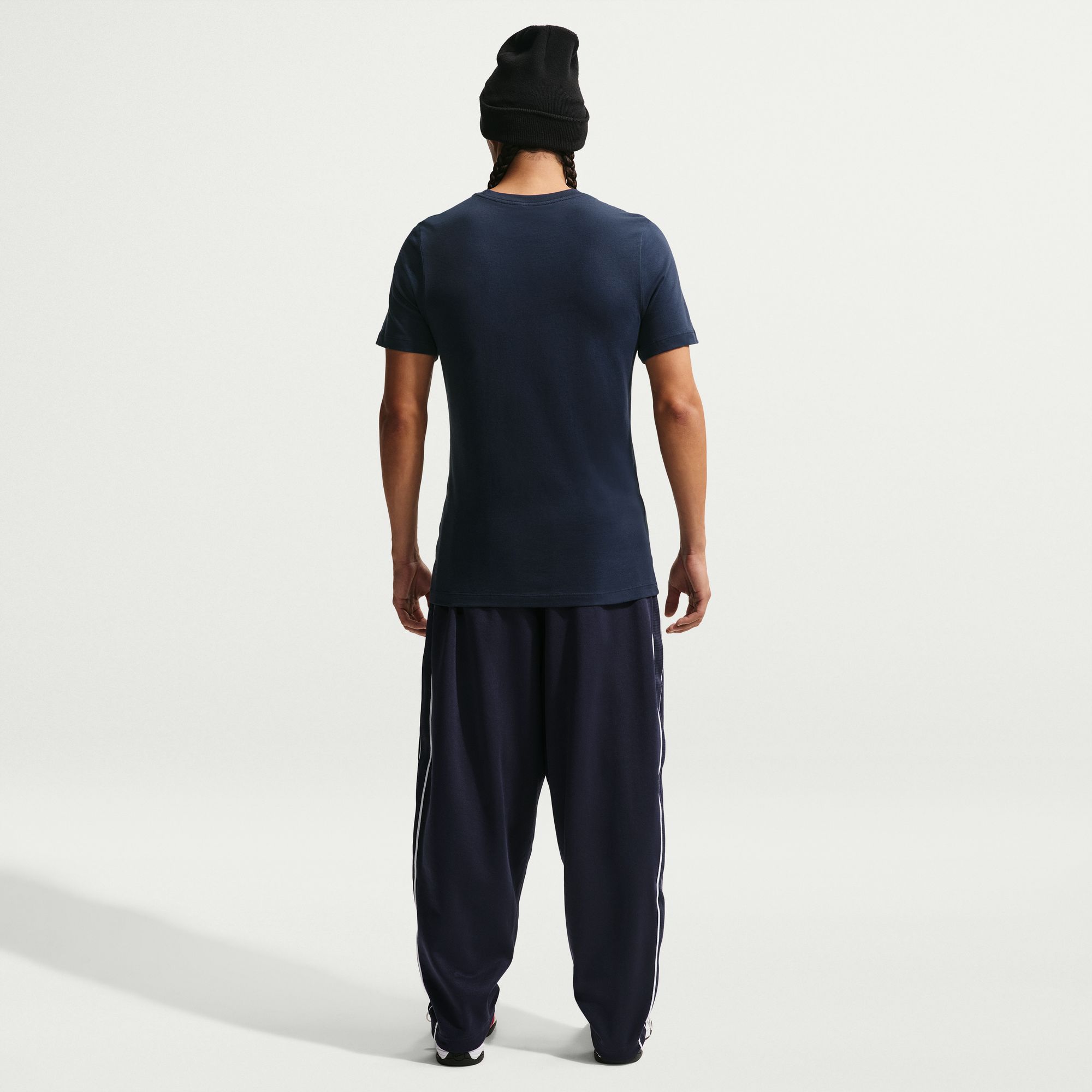 Nike Adult England 2026 Navy Home Crest T-Shirt product image