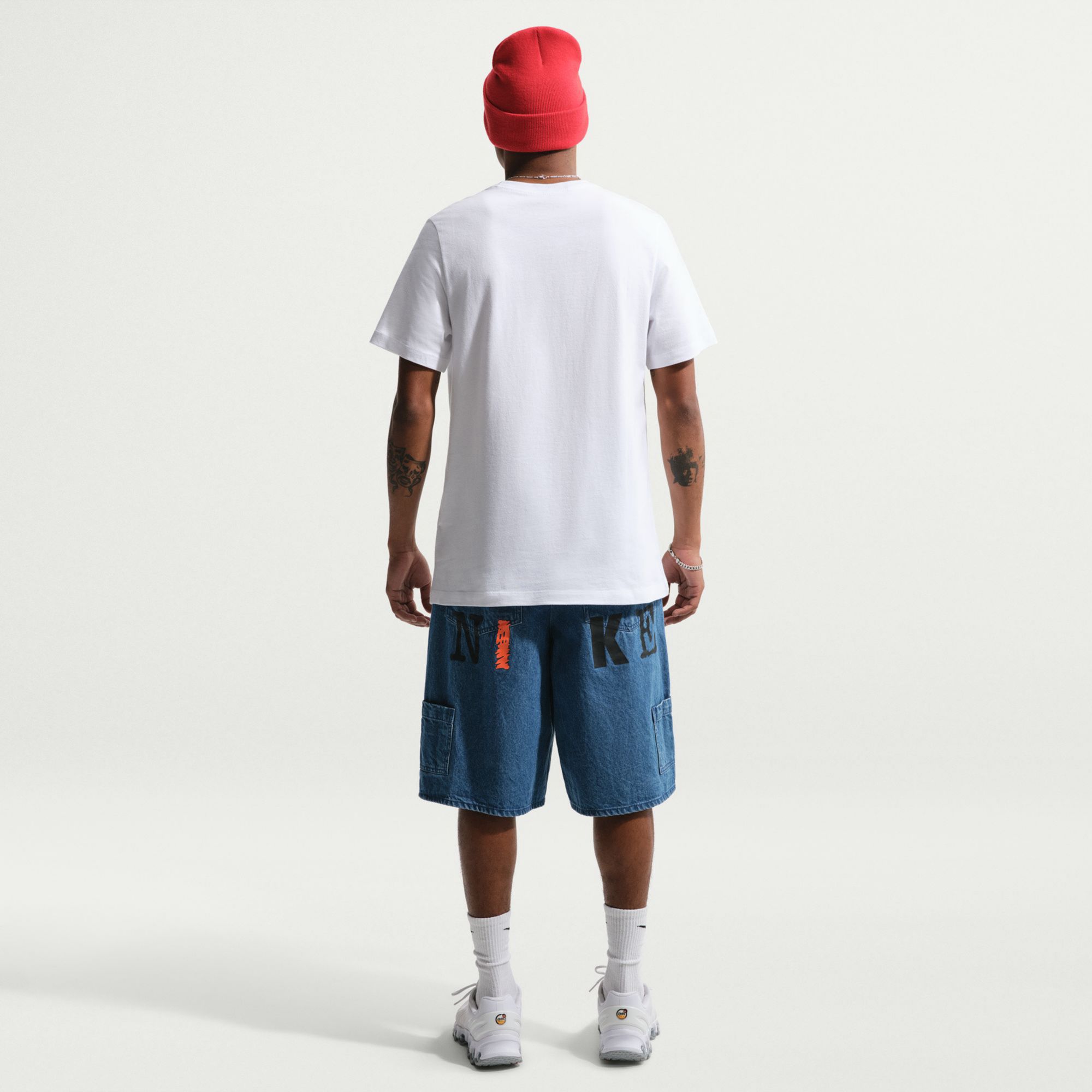 Nike Adult USMNT 2026 Home Crest T-Shirt product image