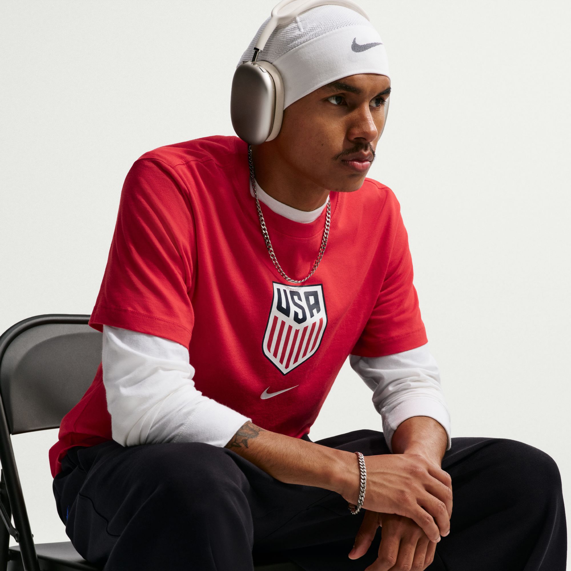 Nike Adult USMNT 2026 Home Crest T-Shirt product image